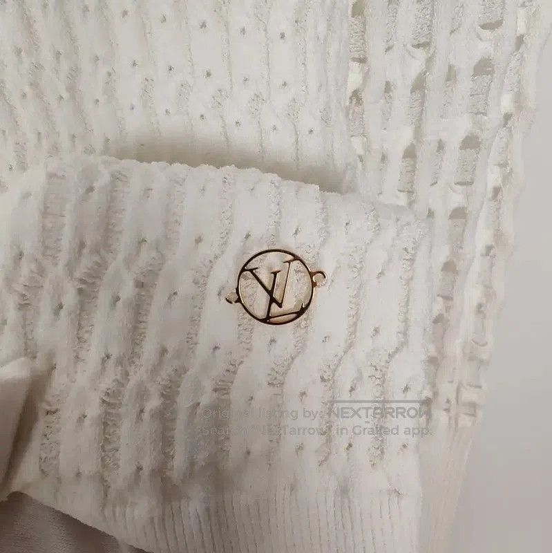 Louis Vuitton Louis Vuitton White Knit Sweater for Women . Size M / US 6-8 / IT 42-44 - 4 Thumbnail