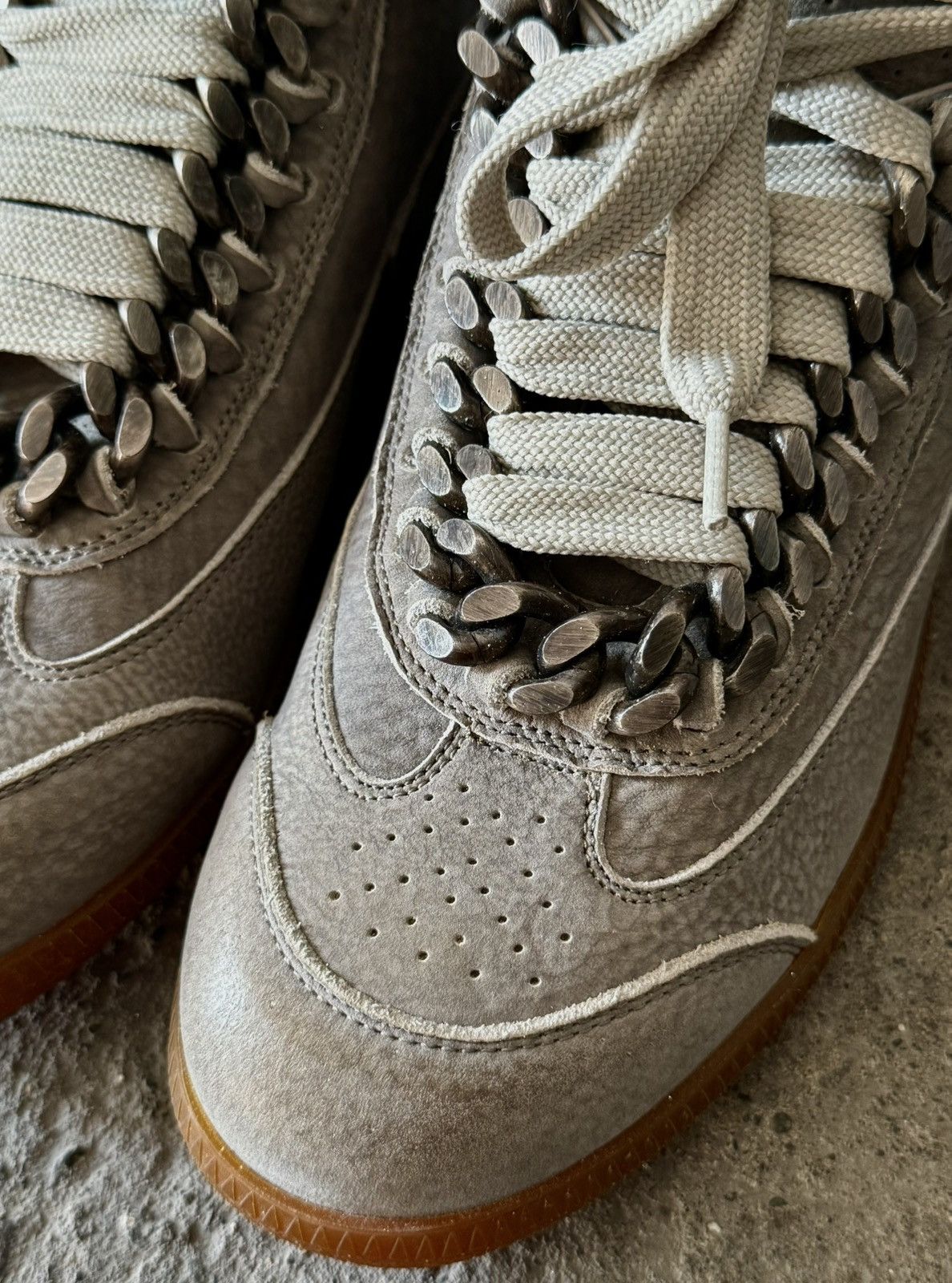 Maison Margiela Maison Margiela - FW11 - Bulldog Chain High Top Sneaker Size US 8 / EU 41 - 12 Thumbnail