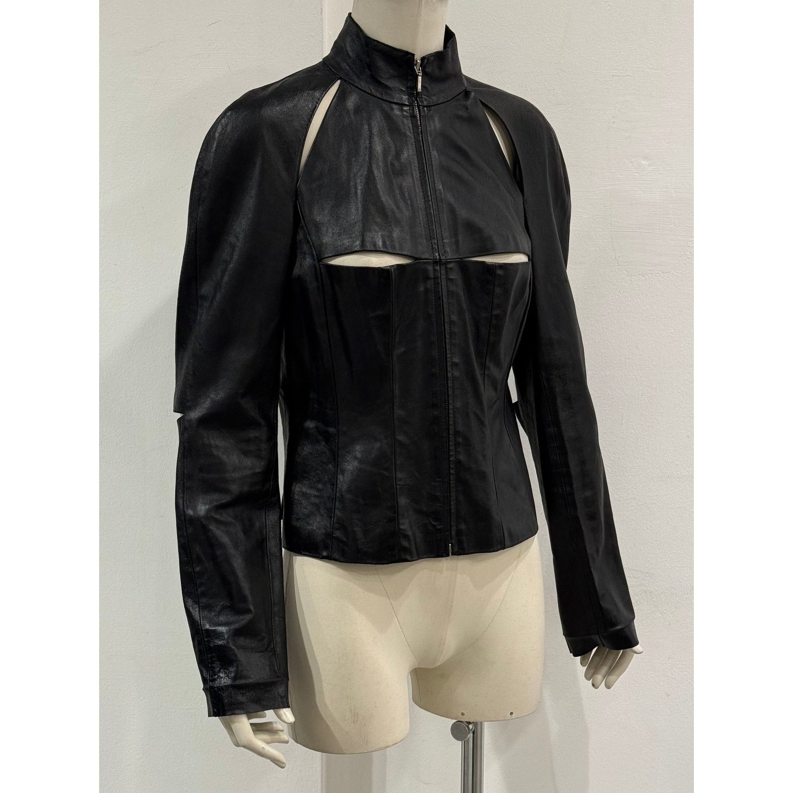 Paco Rabanne A/W2000 Paco Rabanne runway cut-out leather jacket Size S / US 4 / IT 40 - 3 Thumbnail