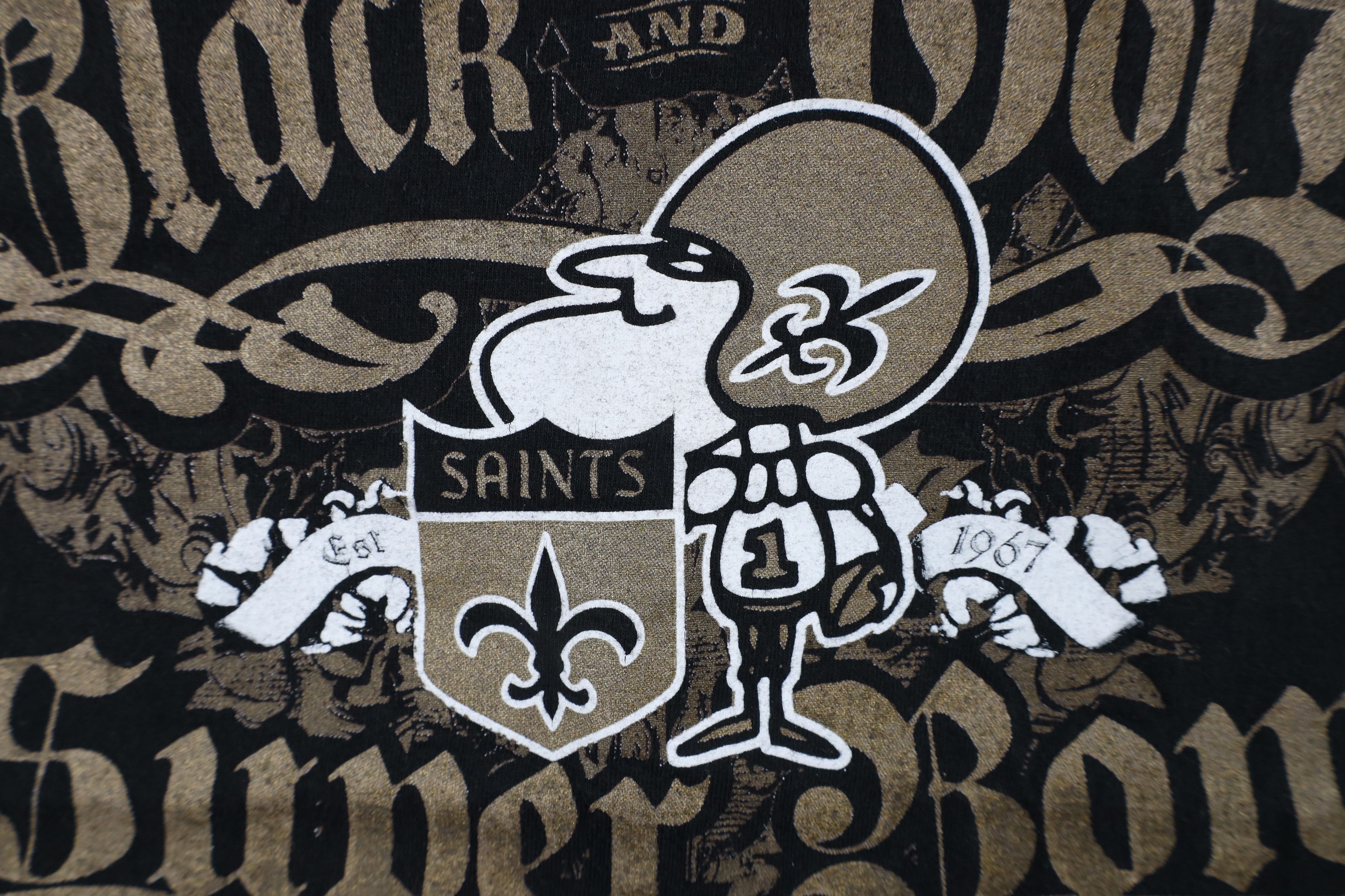 Reebok × Vintage Vintage Reebok Champs New Orleans Saints Football T-Shirt Size US M / EU 48-50 / 2 - 5 Thumbnail