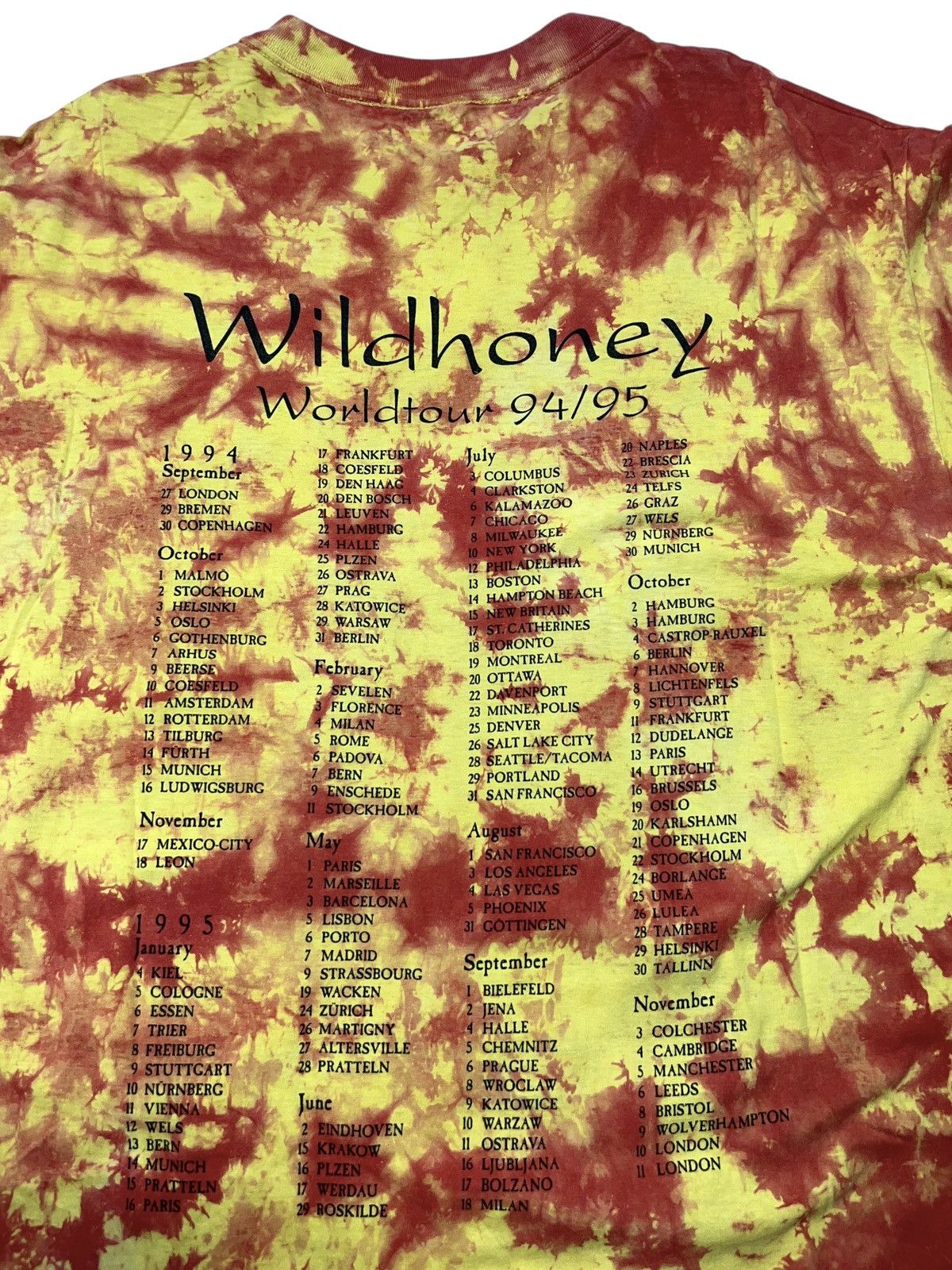 Band Tees Vintage Tiamat Wildhoney World Tour 1994/95 T-shirt Tie Dye Size US XL / EU 56 / 4 - 9 Thumbnail