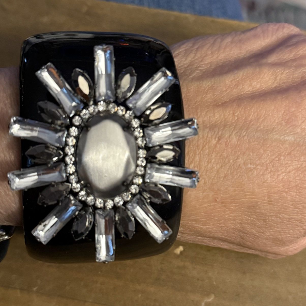 Other Bohm chunky acrylic rhinestone flower cuff bangle bracelet Size ONE SIZE - 3 Thumbnail