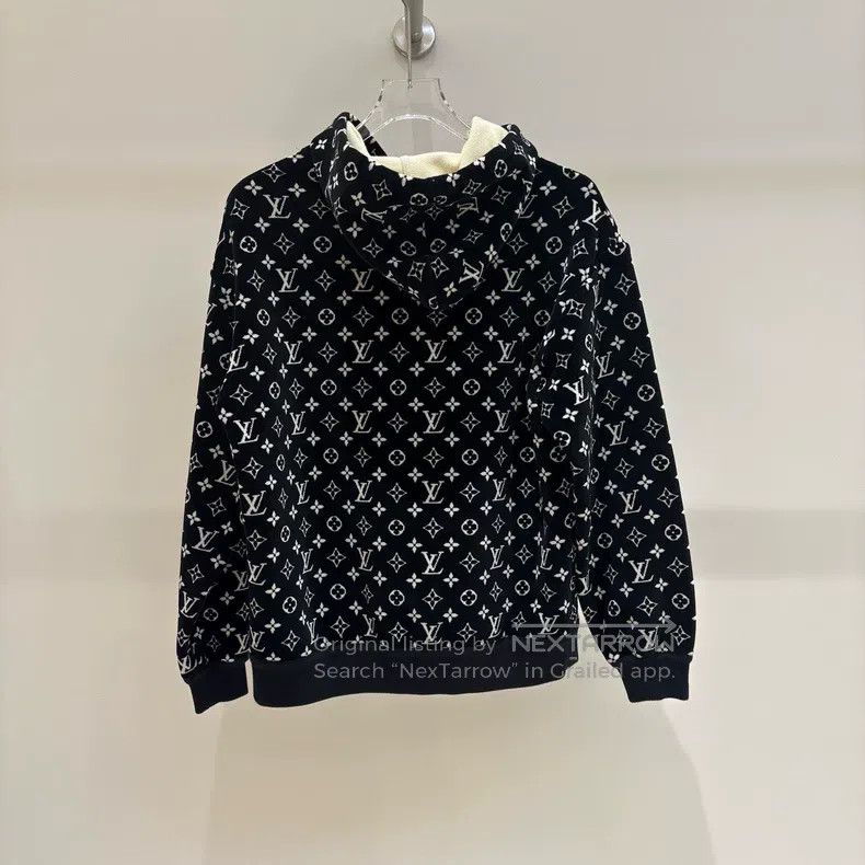Louis Vuitton Louis Vuitton Monogram Full Logo Velvet Hoodie Size US XS / EU 42 / 0 - 2 Thumbnail
