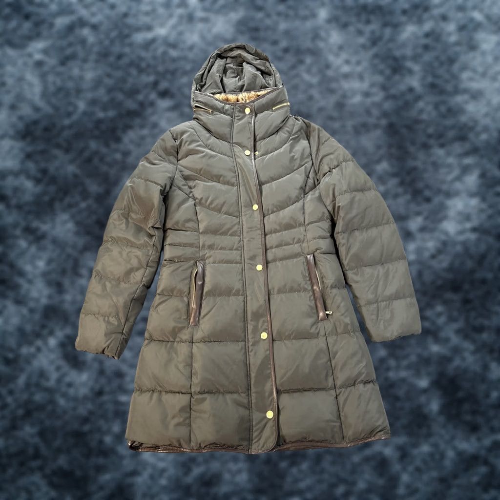 Cole Haan Cole Haan Signature Down Puffer Coat Fur Stow Hood Women’s Size S Green Coat Hooded Womens Puffer Down Green Cole Haan Signature Down S Size S / US 4 / IT 40 - 1 Thumbnail