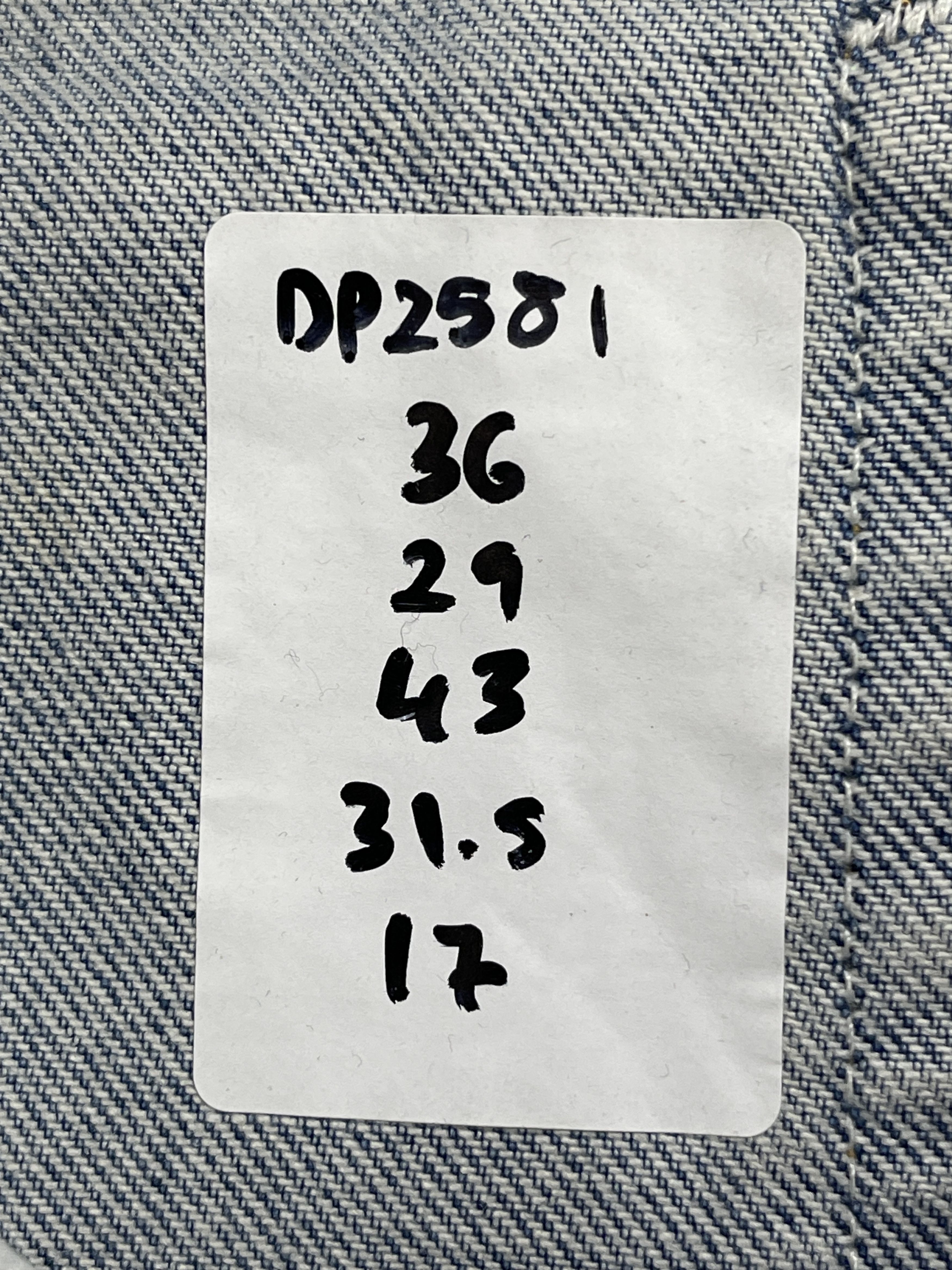 Levi's 90s Vintage Levis Relaxed Light Washed Dirty Jeans DP2581 Size US 36 / EU 52 - 13 Thumbnail