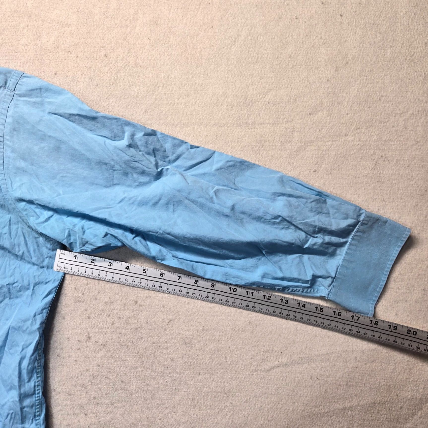 Tommy Hilfiger Tommy Hilfiger Shirt Button-Up Long Sleeve Men's 17.5 34-35 Blue Cotton Solid Button-Up Shirt Mens 90s? Size US XXL / EU 58 / 5 - 5 Thumbnail