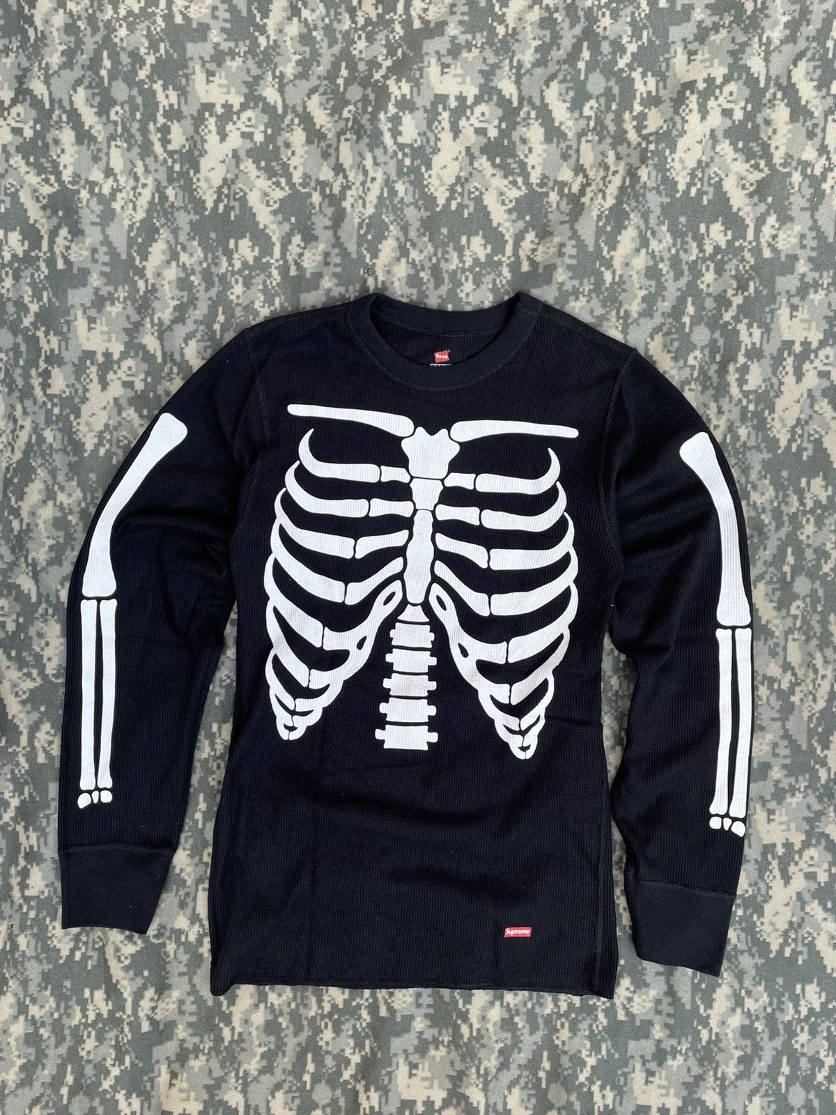Hanes × Supreme BONES THERMAL SUPREME x HANES Size US XS / EU 42 / 0 - 2 Thumbnail
