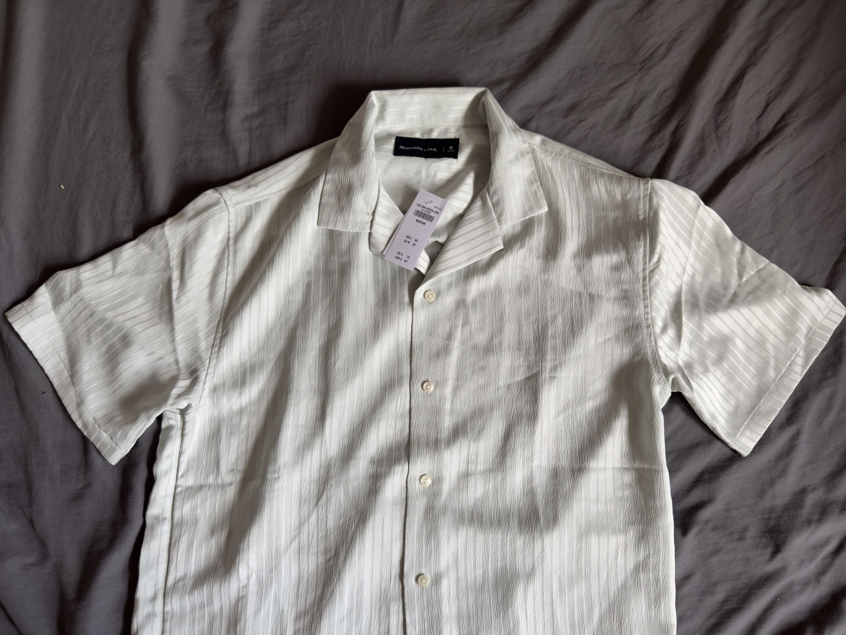 Abercrombie & Fitch Abercrombie & Fitch Camp Collar Button-Up Shirt med $75 Size US M / EU 48-50 / 2 - 2 Thumbnail
