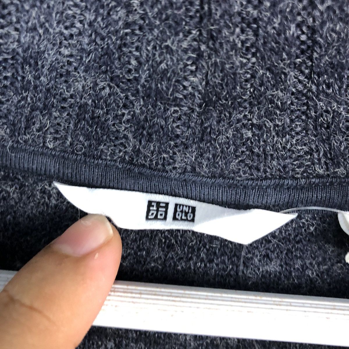 Japanese Brand Uniqlo Black Cardigan Knitwear #A1358 Size L / US 10 / IT 46 - 9 Thumbnail