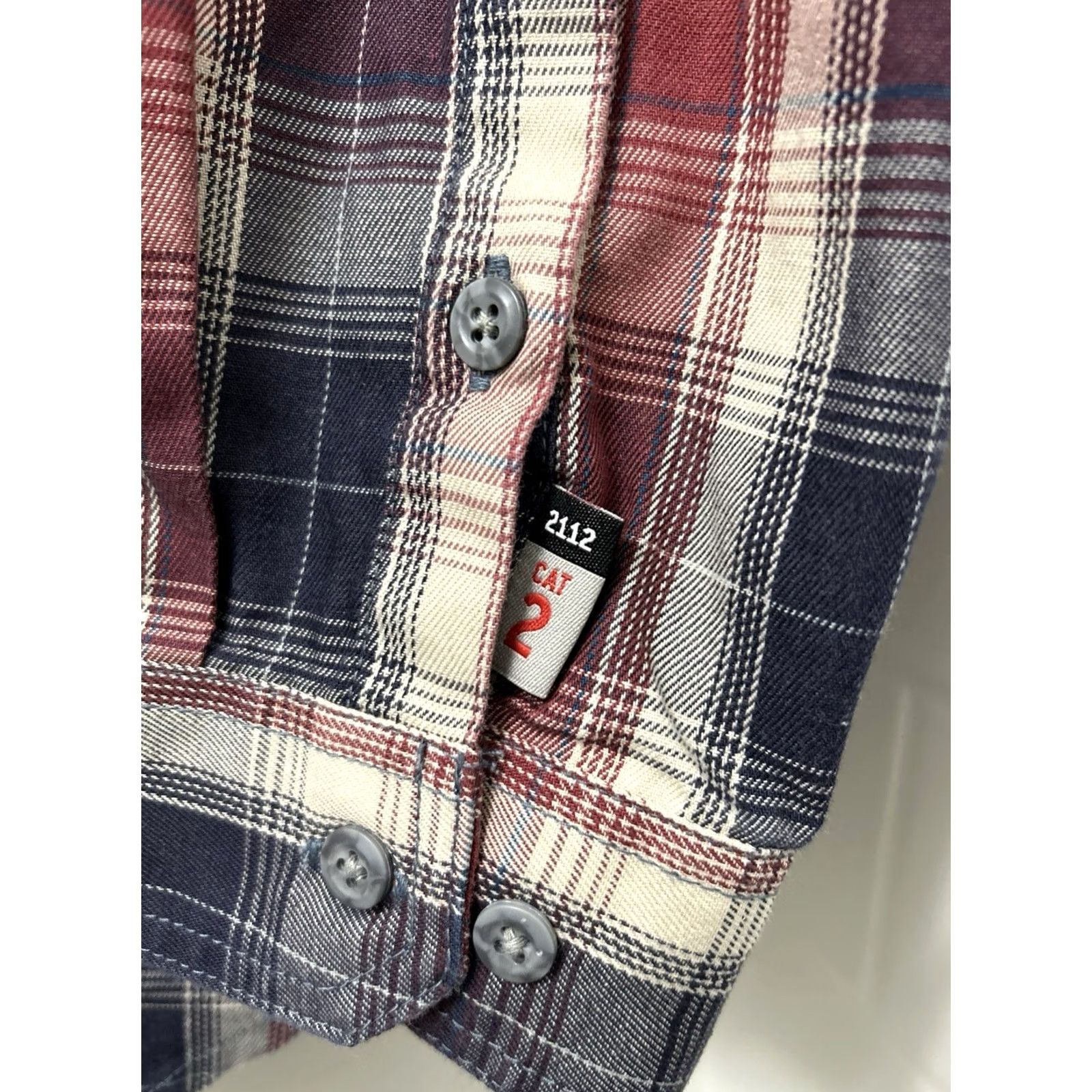 Carhartt Carhartt FR Flame Resistant Shirt Mens XL Tall Red Navy Plaid CAT2 L/S Size US XL / EU 56 / 4 - 7 Thumbnail