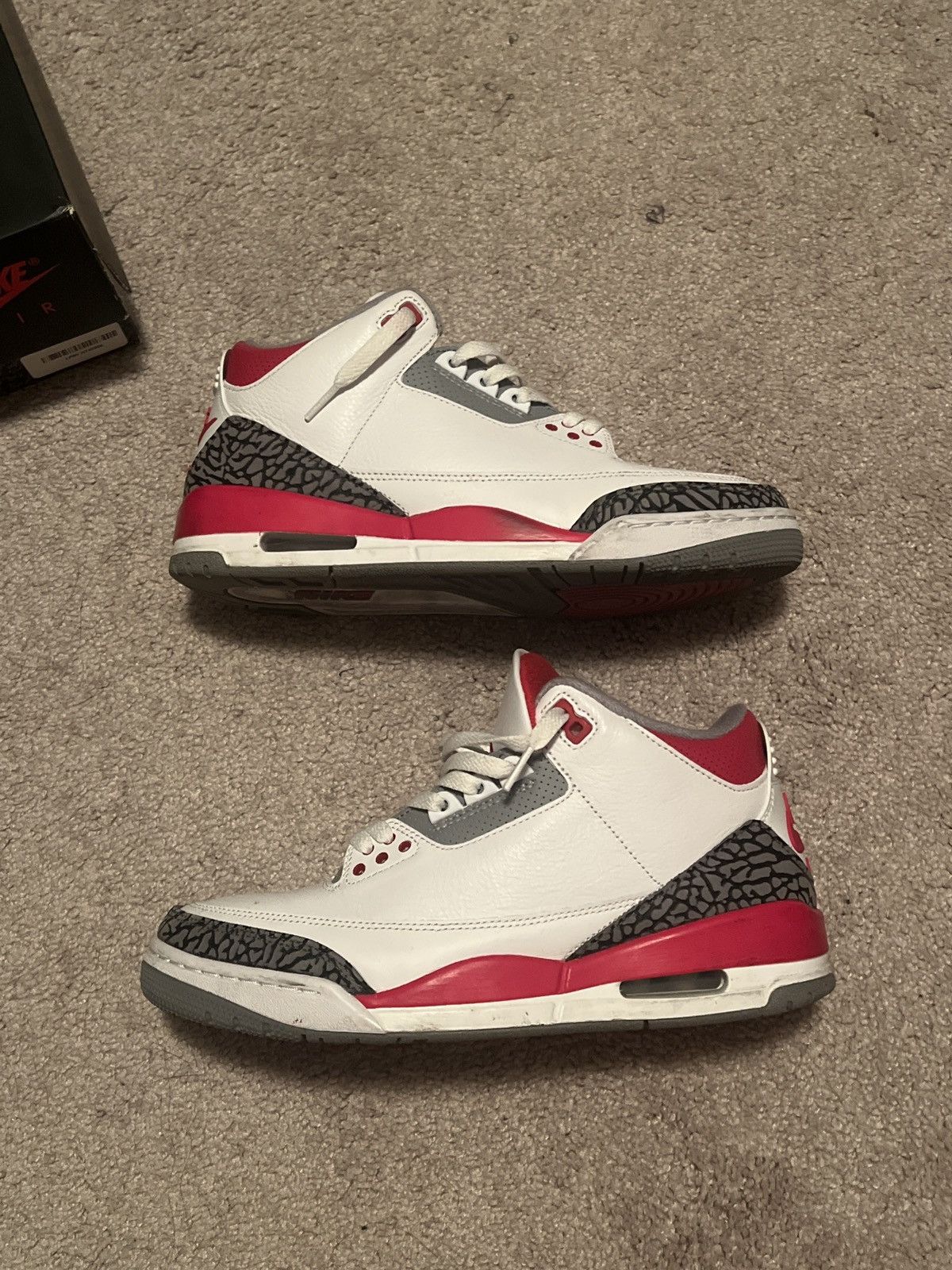 Jordan Brand Air Jordan 3 Fire Red Size US 8.5 / EU 41-42 - 3 Thumbnail