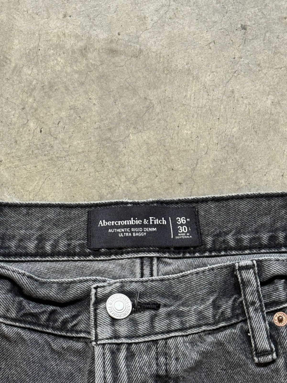 Abercrombie & Fitch Abercrombie Dark Gray Jeans 36 Size US 36 / EU 52 - 2 Thumbnail