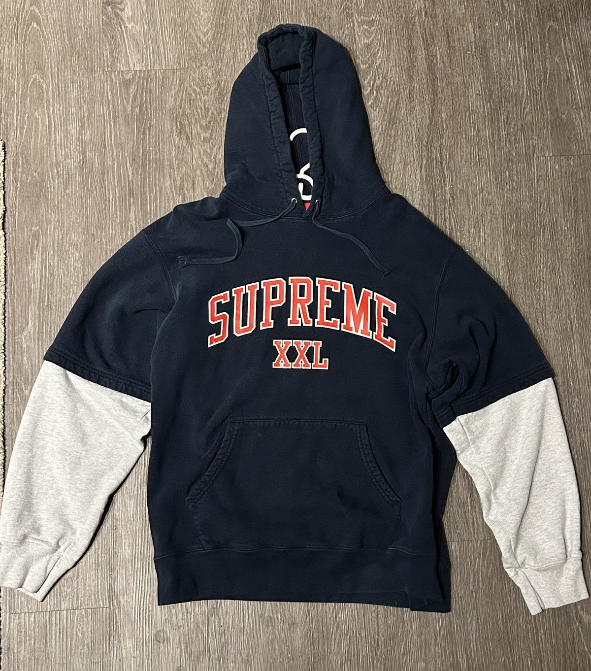 Supreme best sale xxl hooded