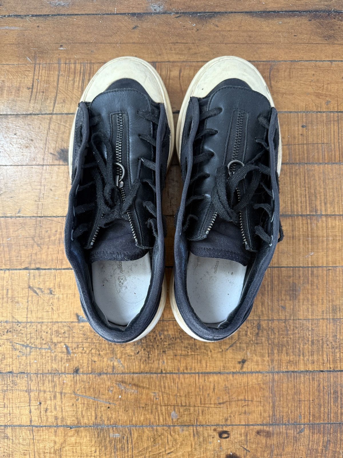 Y-3 Y-3 Classic Court Low V1 Size US 7 / EU 40 - 4 Thumbnail