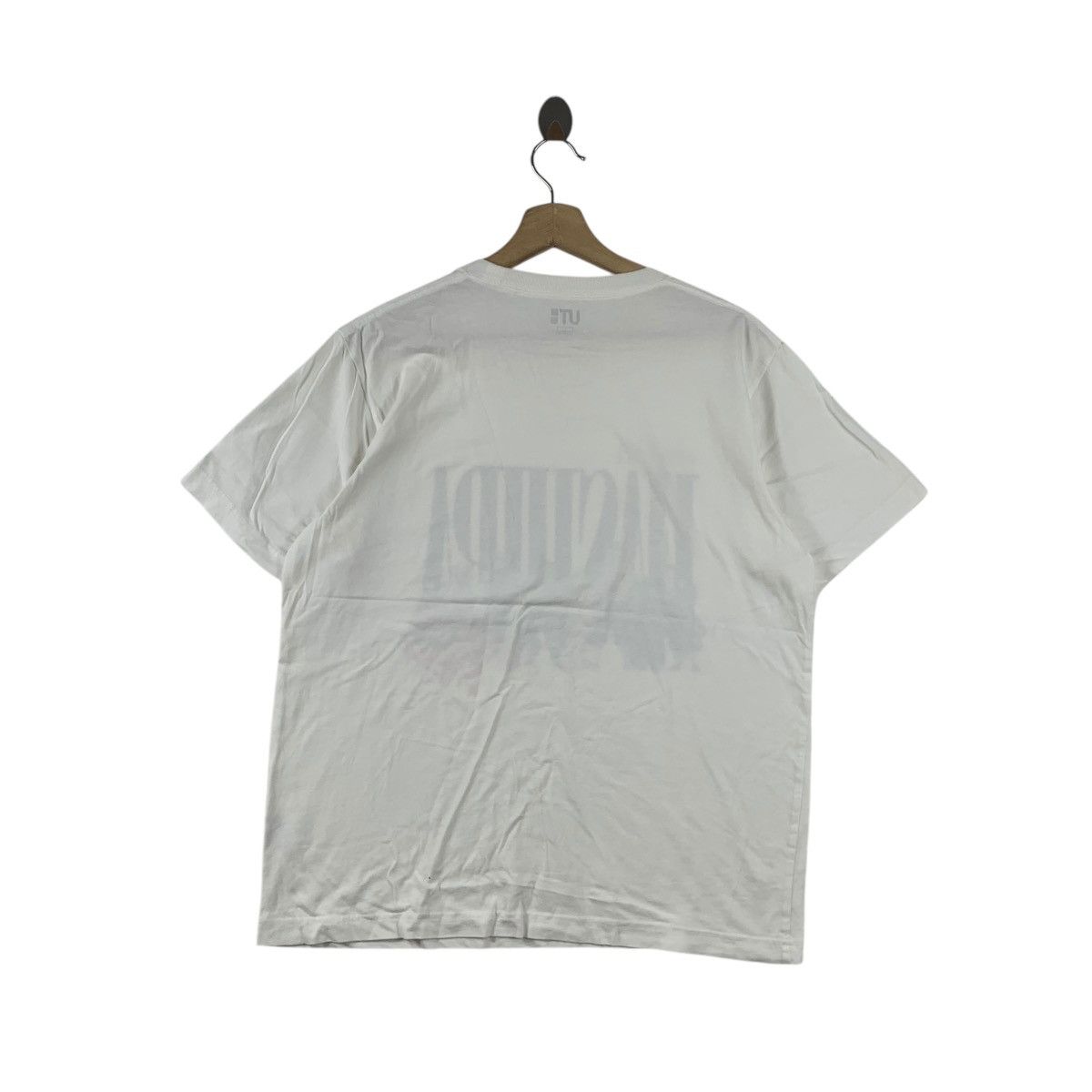 Uniqlo UNIQLO x DEMON SLAYER Hashira Training Anime Tee Shirt Top Size US L / EU 52-54 / 3 - 5 Thumbnail