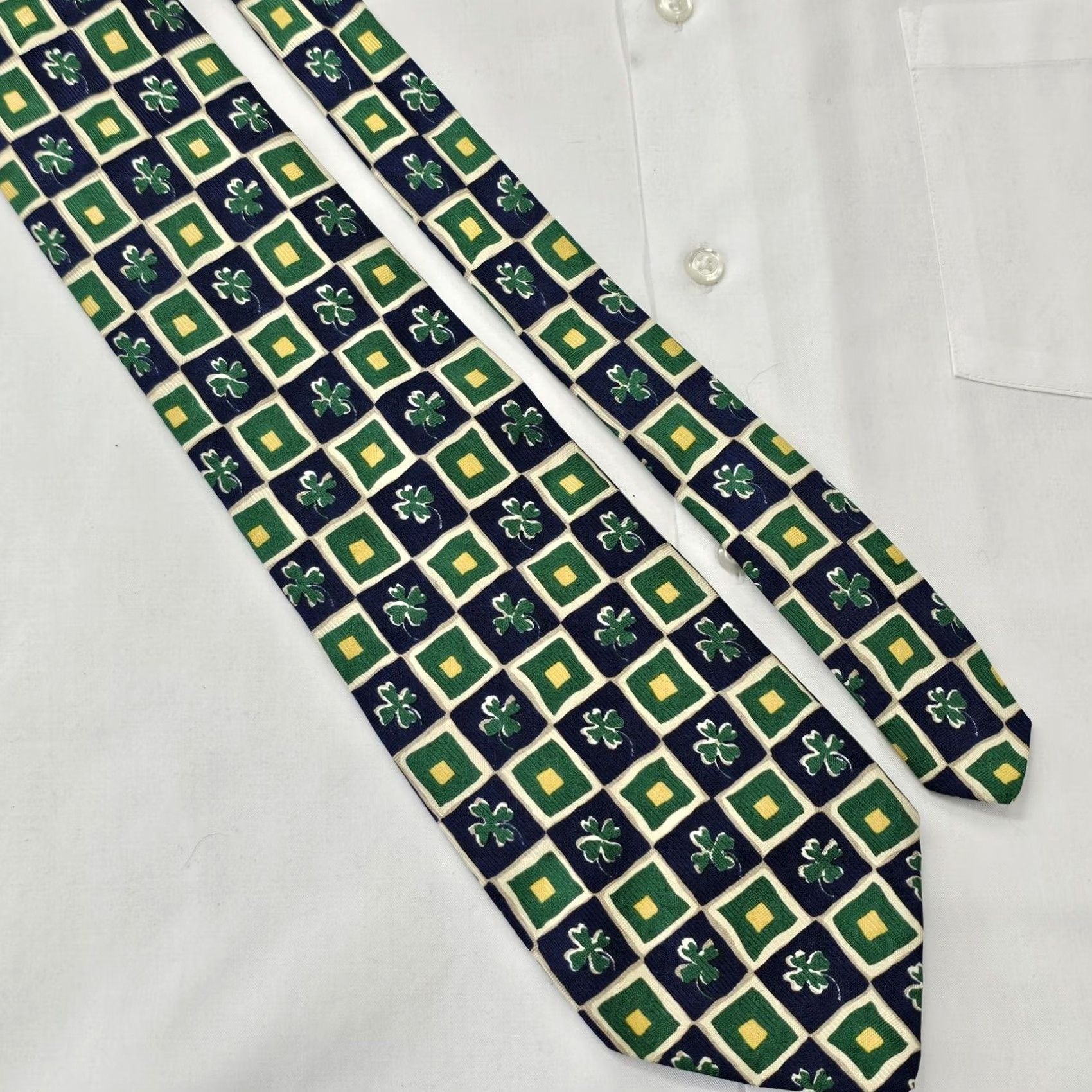 Robert Talbott Robert Talbott Necktie Mens Green Blue Silk Clover St. Patricks Woven Tie USA Tie Pattern Geometric Adult Classic 57 1/2" 4" Width Mens Size ONE SIZE - 3 Thumbnail