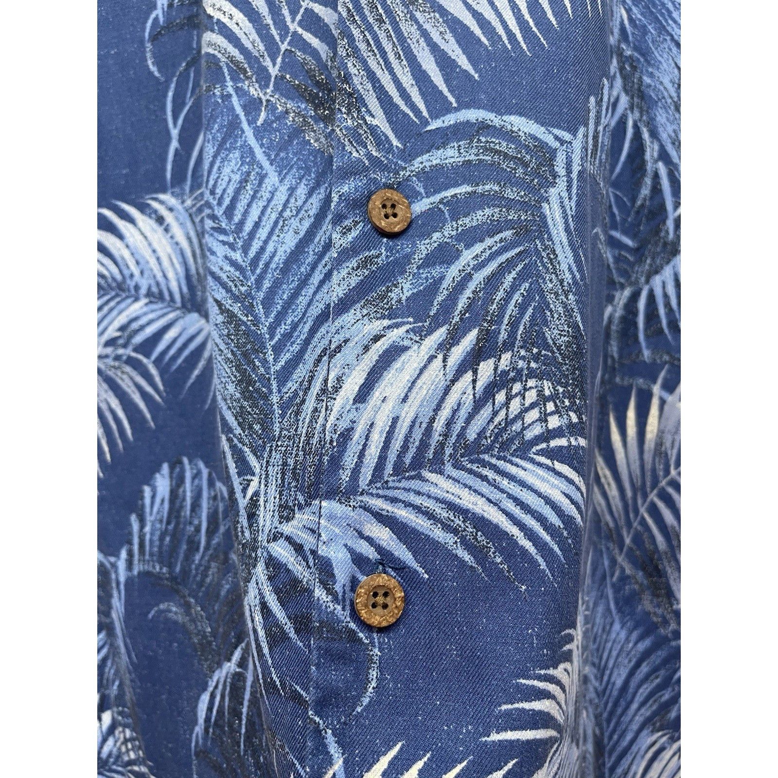 Tommy Bahama Tommy Bahama New York Yankees Hawaiian Button Up Shirt Men M Size US M / EU 48-50 / 2 - 6 Thumbnail