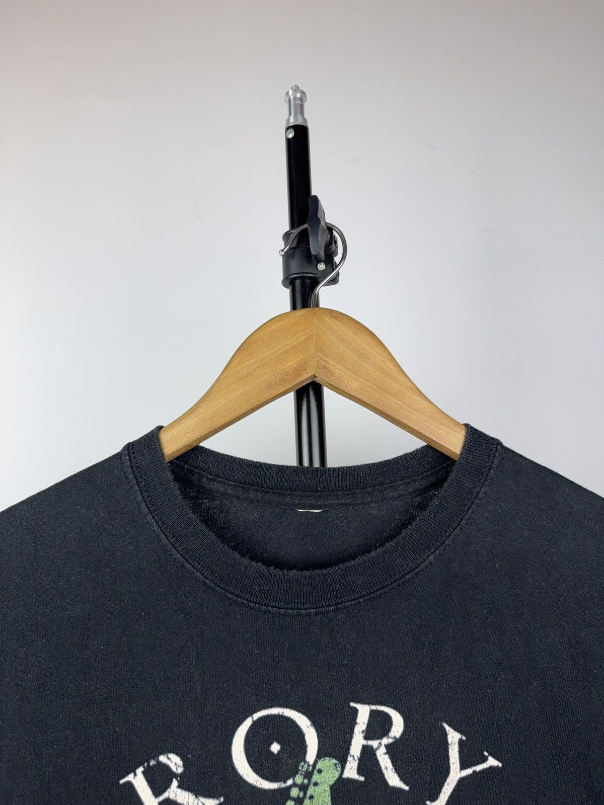 Band Tees Y2K 00s Rory Gallagher Logo Celtic Guitar Tribute Tee Size US M / EU 48-50 / 2 - 3 Thumbnail