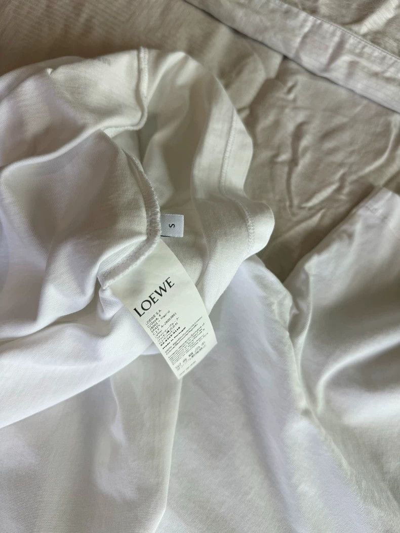 Loewe loewe white short sleeves 2504-Nextarrow Size US S / EU 44-46 / 1 - 4 Thumbnail