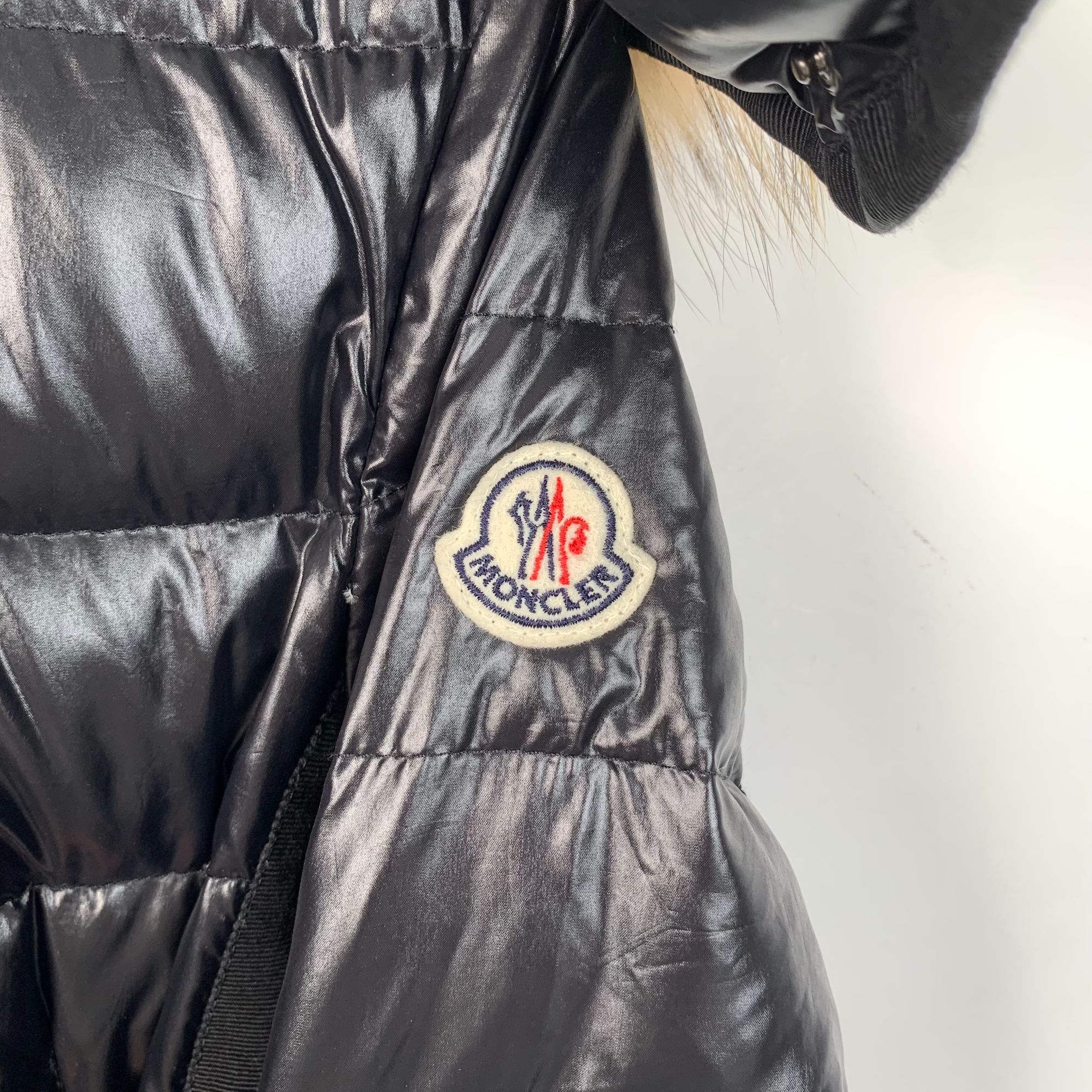 Moncler Moncler Womens Black Down Puffer Coat With Fur Trim Hood Lon Size XS / US 0-2 / IT 36-38 - 5 Thumbnail