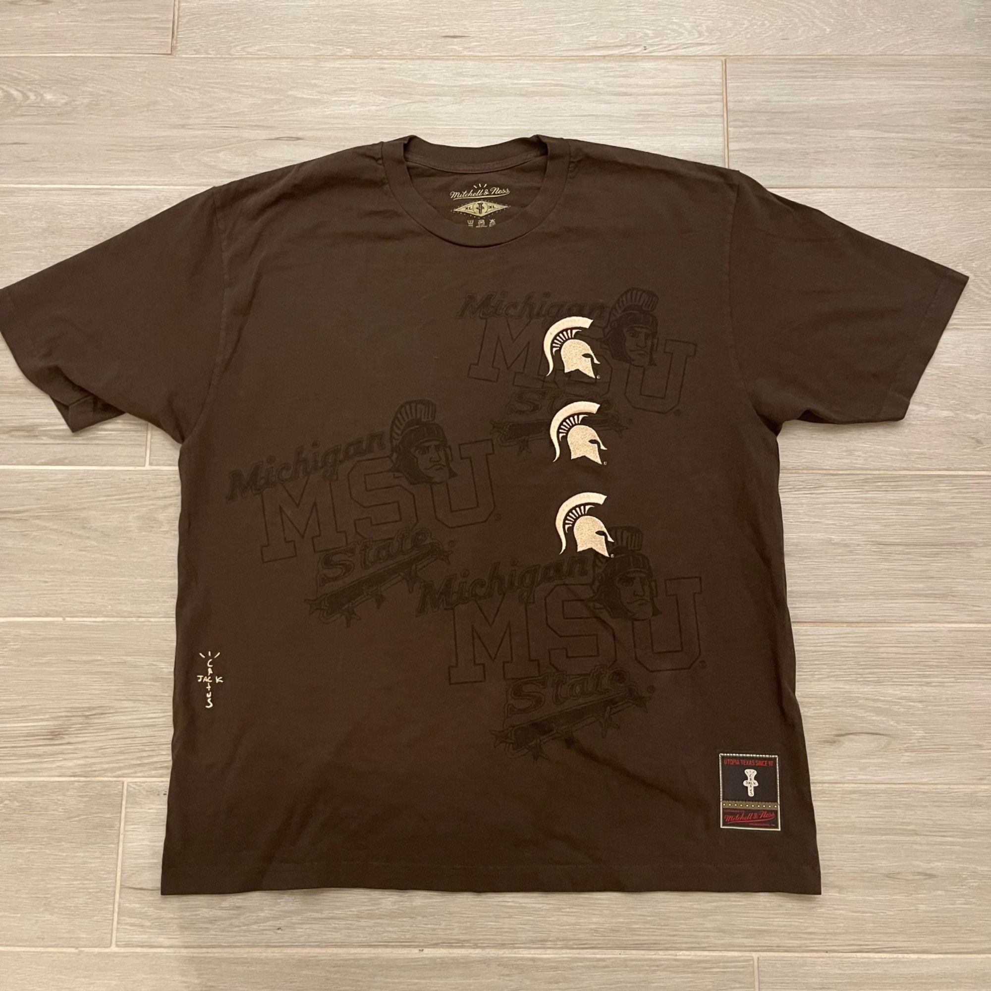 Mitchell & Ness × Travis Scott NEW CACTUS JACK TRAVIS SCOTT x MITCHELL & NESS MSU TEE XL Size US XL / EU 56 / 4 - 2 Thumbnail
