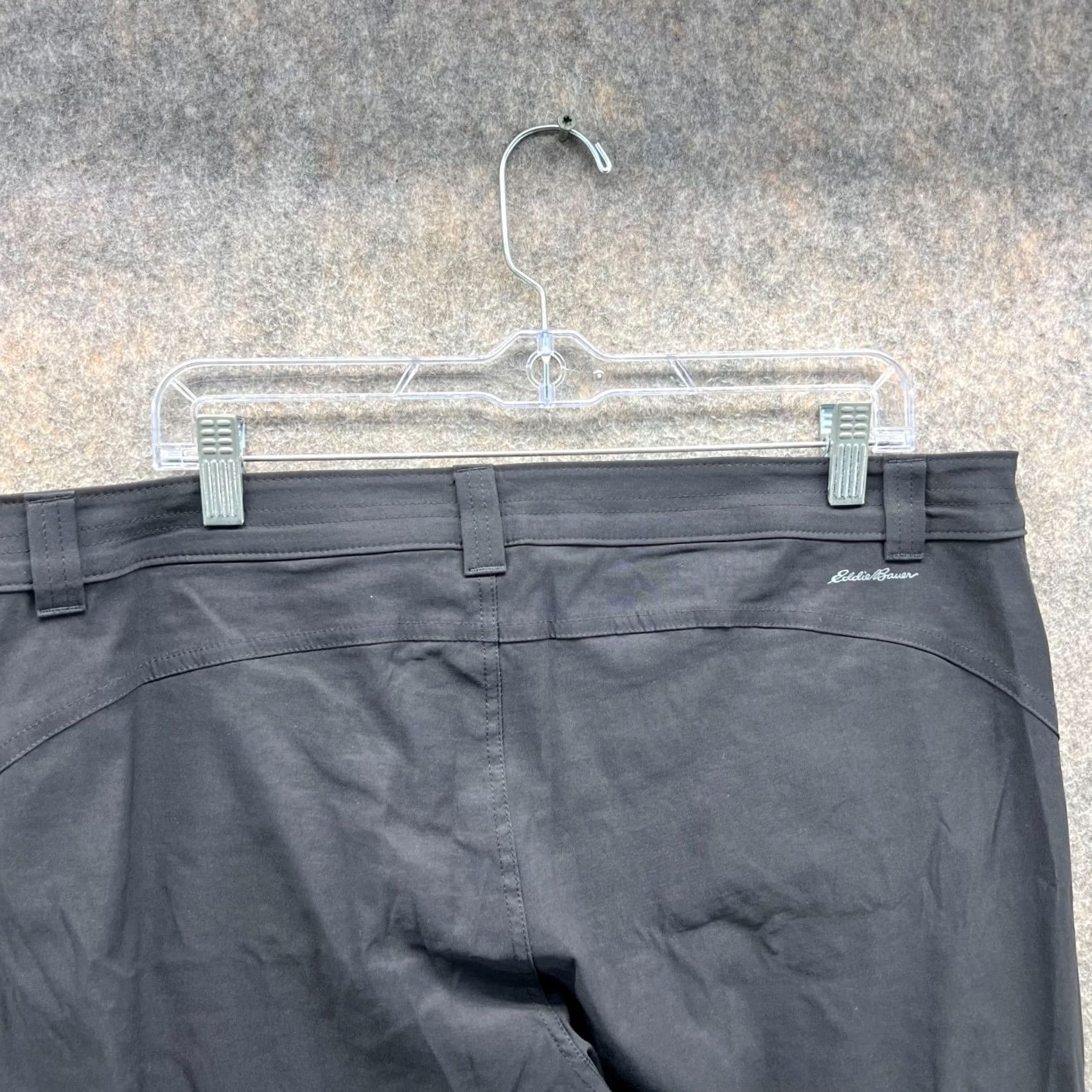 Eddie Bauer VINTAGE Eddie Bauer Pants Women 16W Black Capri Flat Front Casual Dress Straight Leg Size 26" / US 2 / IT 38 - 4 Thumbnail