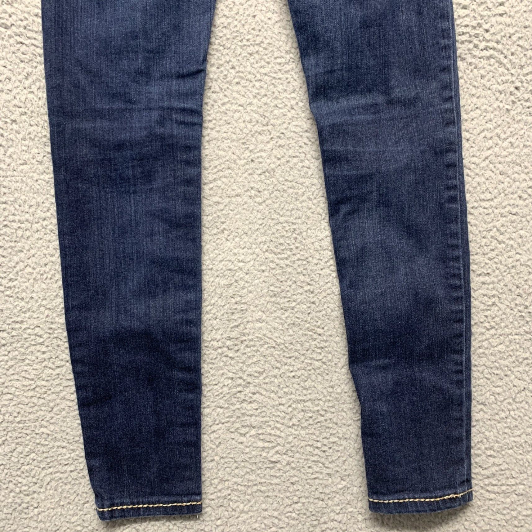 Silver Jeans Co. Silver Jeans Juniors Jeans Slim 27x31 Blue Denim 5-Pocket Gem Accents Thick Gold Stitching Womens/Teens Size 27" / US 4 / IT 40 - 6 Thumbnail