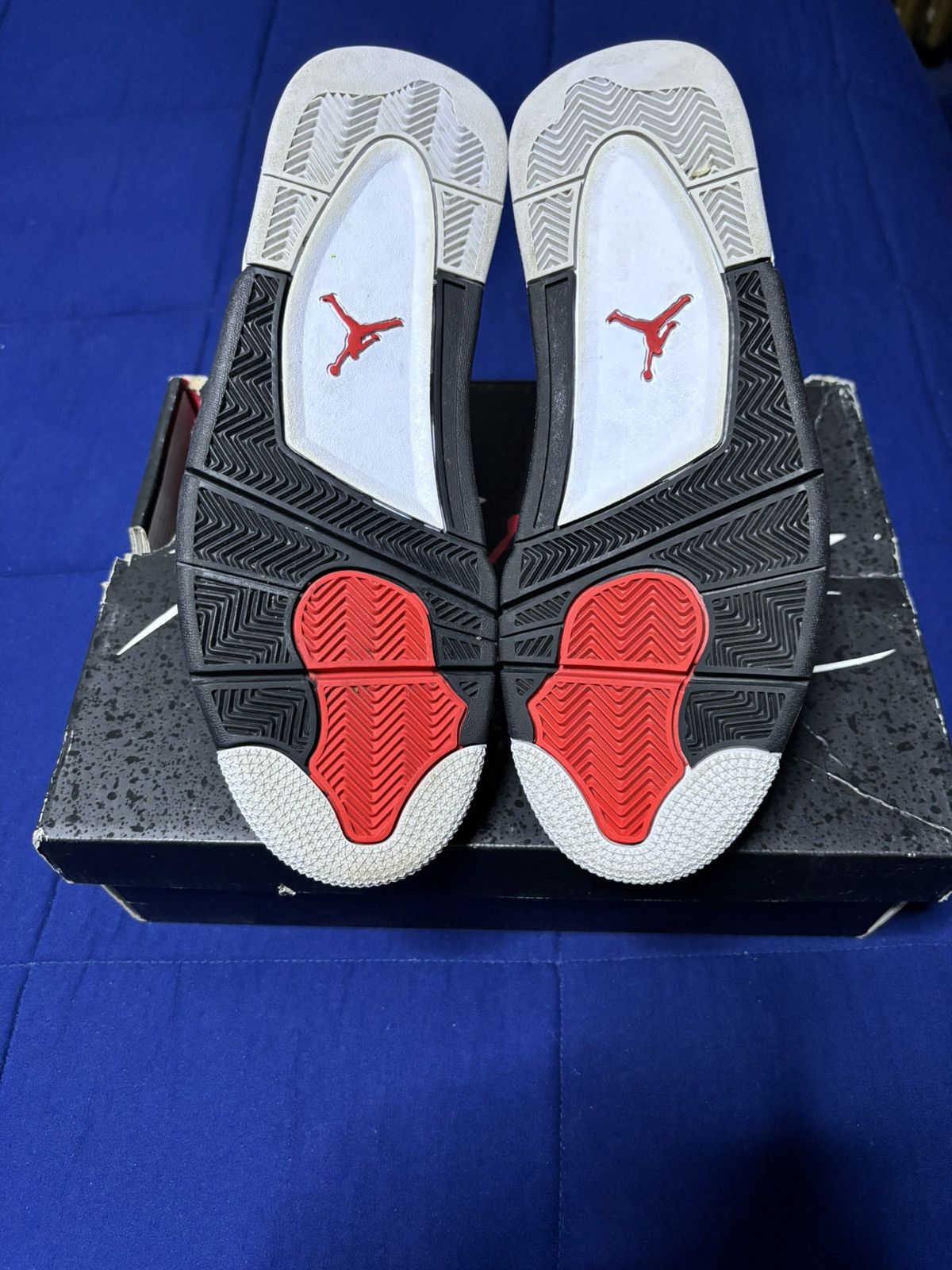 Jordan Brand Jordan 4 Retro Red Cement 2023 Size 10.5 Size US 10.5 / EU 43-44 - 5 Thumbnail