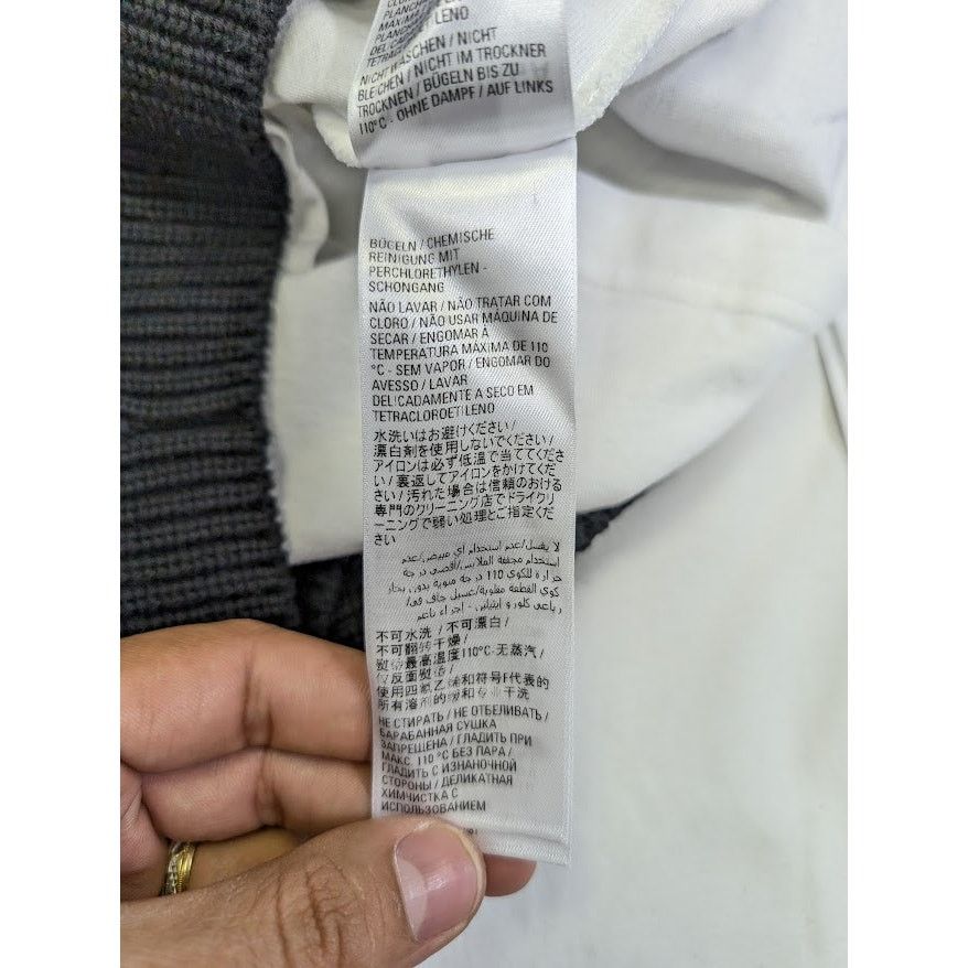 Balenciaga o1rshd1 Wool Rib Knitwear Layered T-Shirt V-Neck Black/White Size US S / EU 44-46 / 1 - 14 Thumbnail