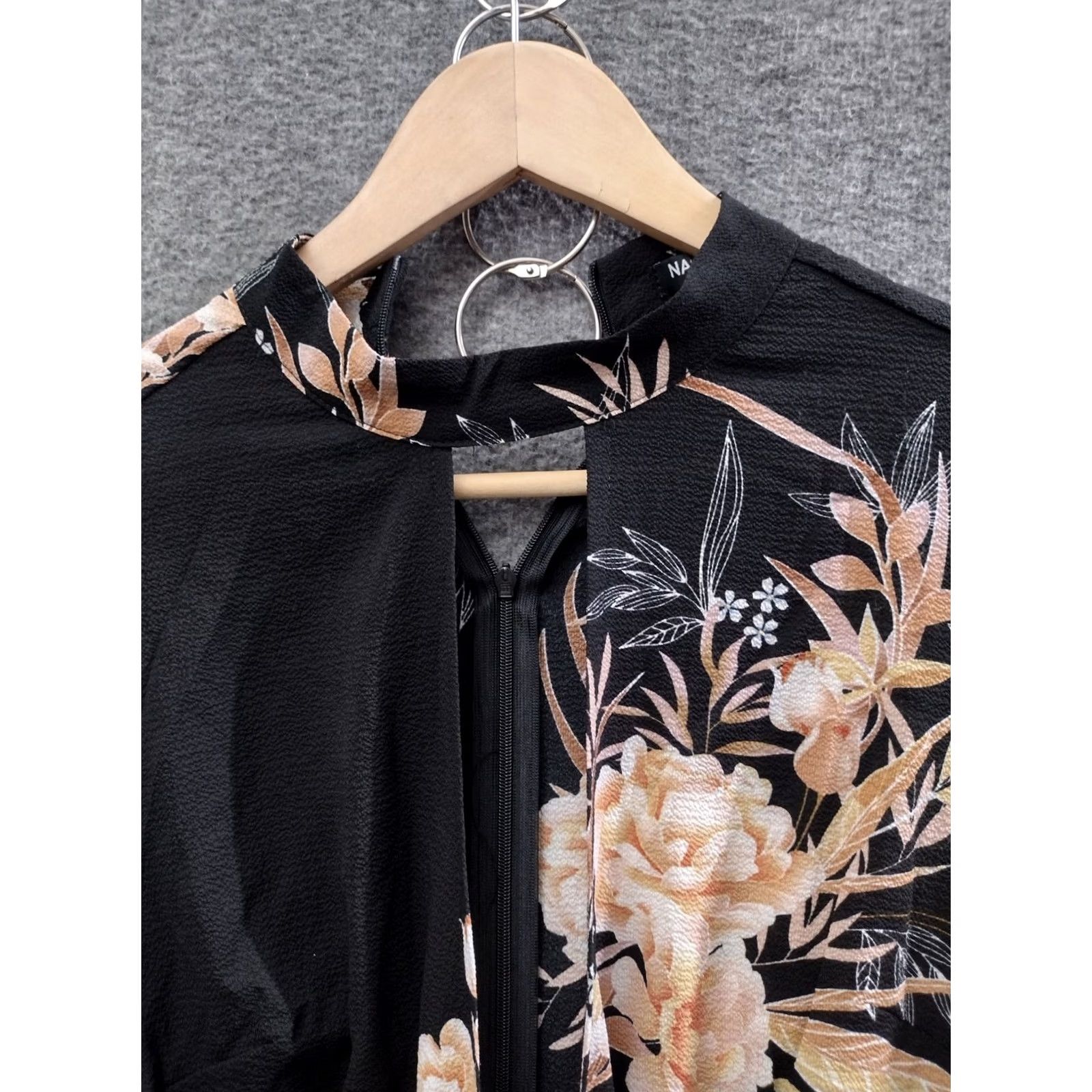 Nasty Gal Nasty Gal Floral Dress Midi Long Sleeve Mock Neck Size 2 Size XS / US 0-2 / IT 36-38 - 3 Thumbnail