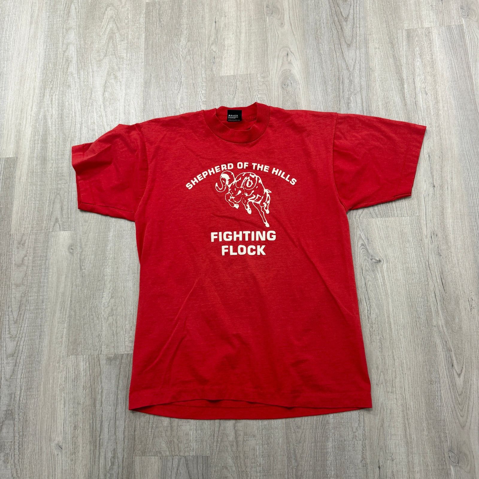Vintage Vintage Shepherd of The Hills Fighting Flock Shirt Large Red Size US L / EU 52-54 / 3 - 1 Thumbnail