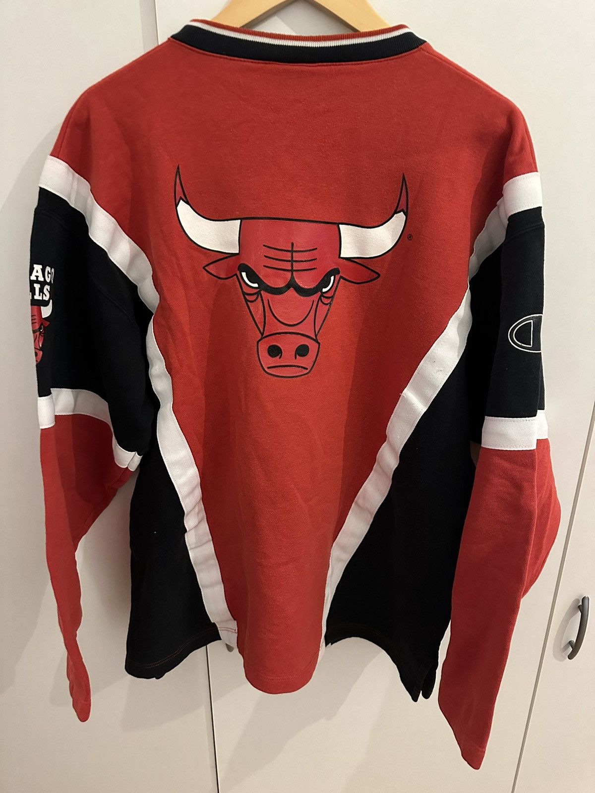 Champion Champion Jersey Shirt Chicago Bulls Size L Vintage Size US L / EU 52-54 / 3 - 12 Thumbnail