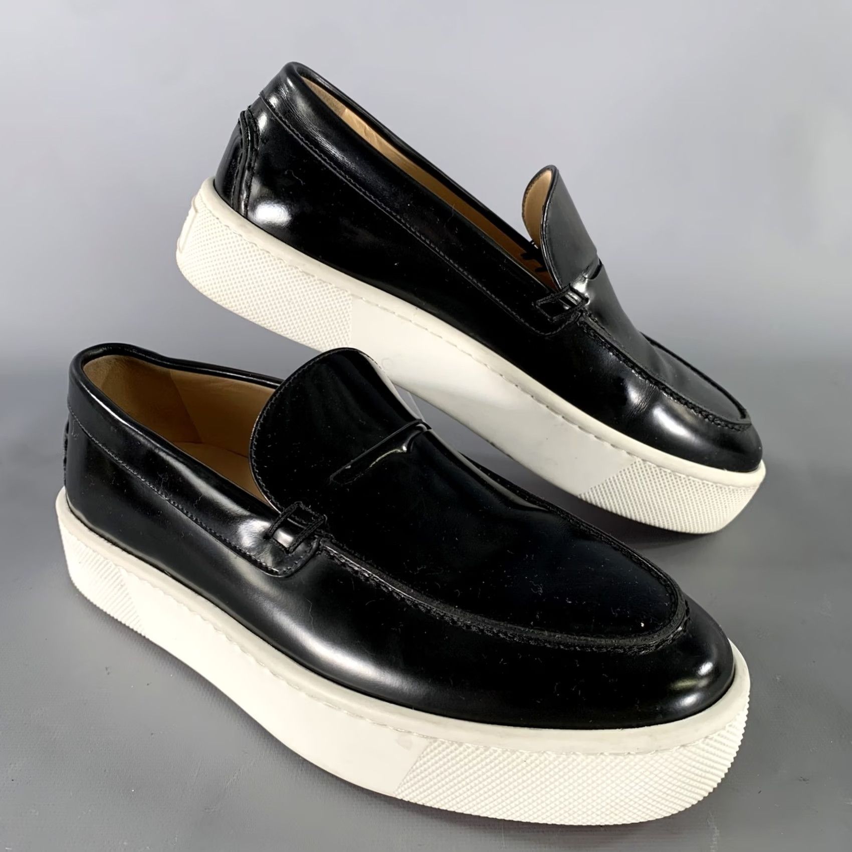 Christian Louboutin CHRISTIAN LOUBOUTIN Leather Yacht Loafers Black Red Color Block Size 6 Size US 6 / EU 39 - 2 Thumbnail