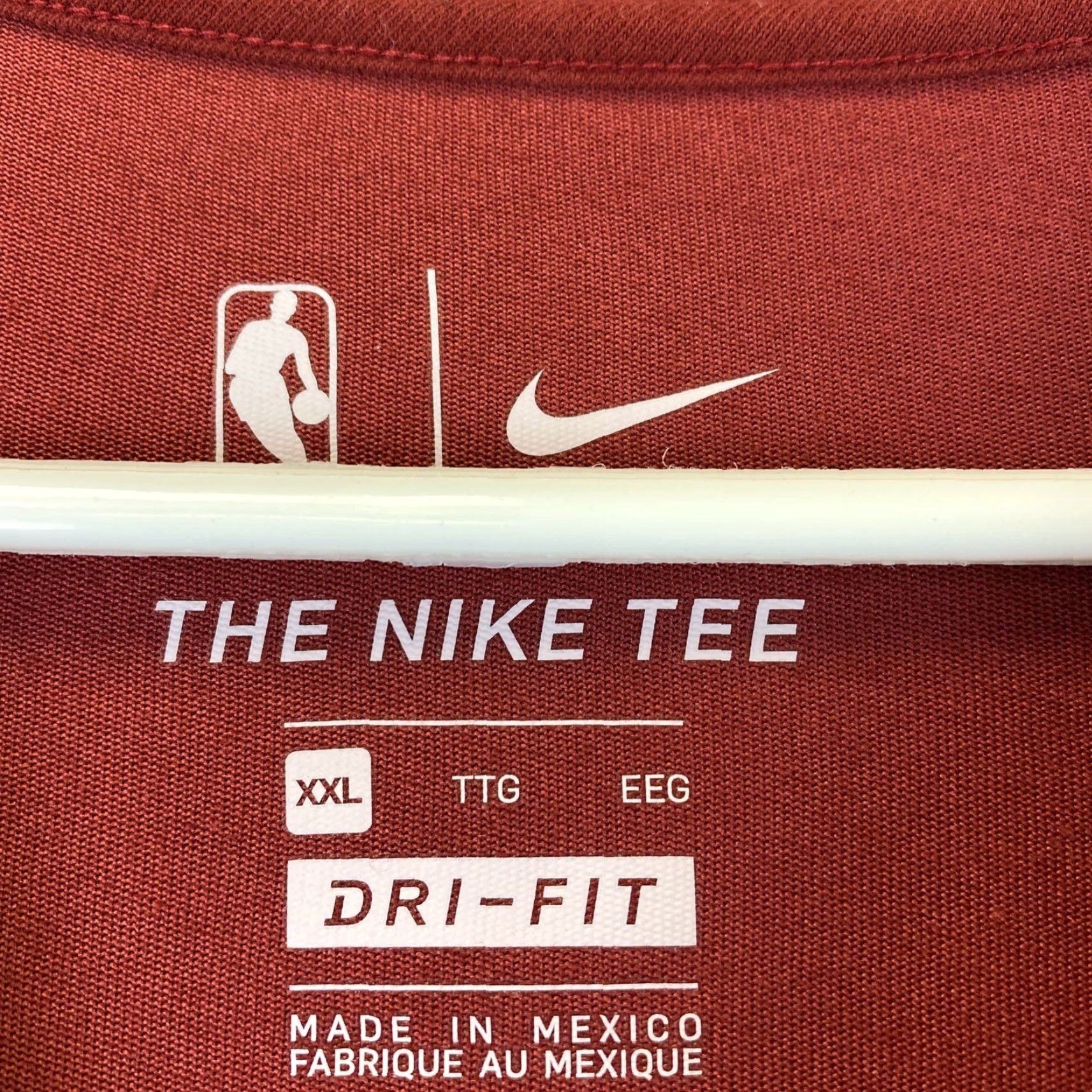 Nike VINTAGE? No. Nike Shirt Mens 2XL Short Sleeve Swoosh Logo T-Shirt White Red 66-22 Mens Size US XXL / EU 58 / 5 - 4 Thumbnail