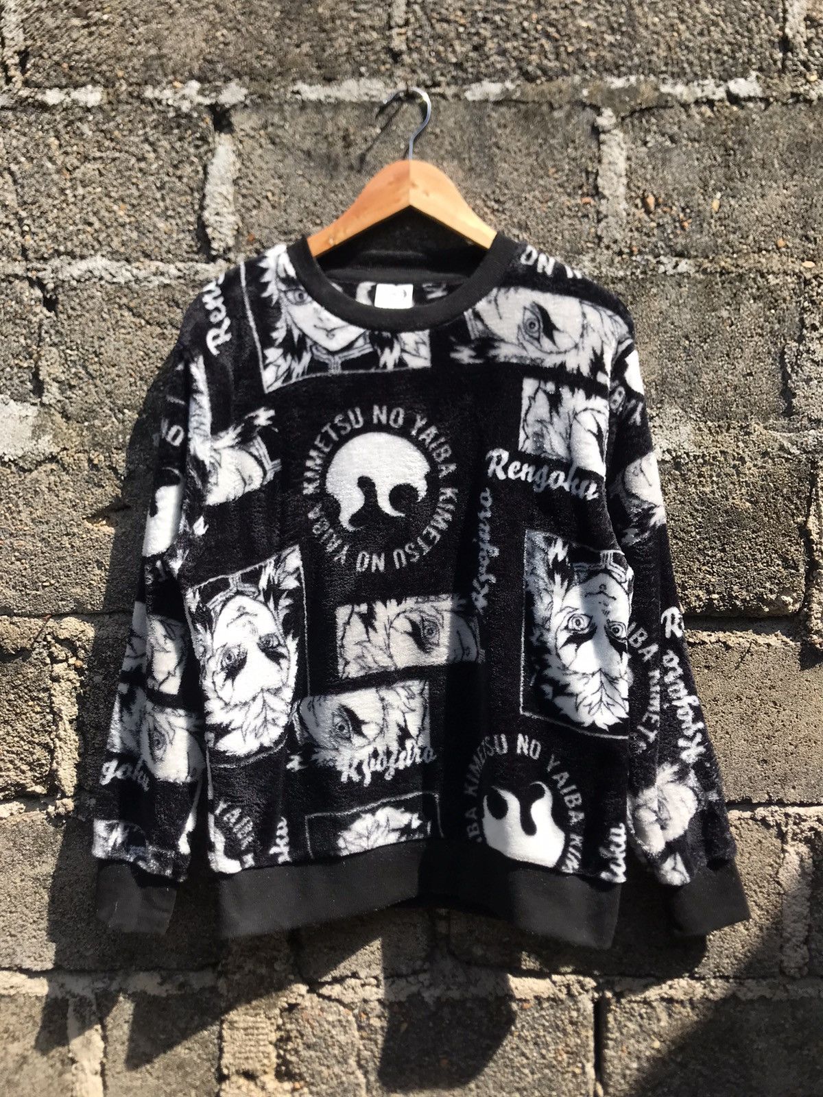Anime Demon Slayer Kimetsu No Yaiba Sweatshirt Full Print Size US L / EU 52-54 / 3 - 1 Thumbnail