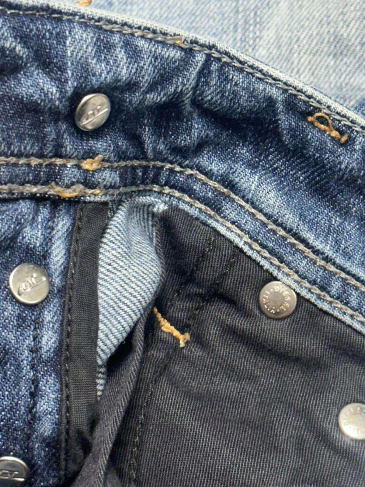Diesel Diesel Viker Medium Blue Distressed Button Fly Faded Jeans Size US 31 - 11 Thumbnail