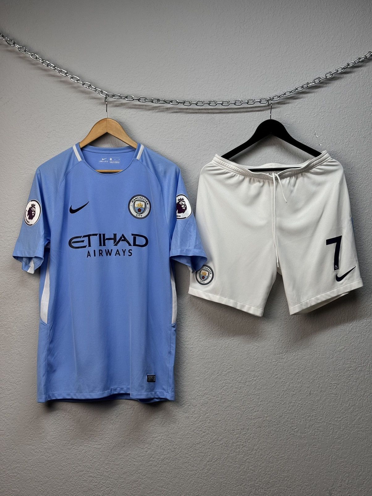 Vintage Vintage Nike Manchester City Sterling 2017 suits blockcore Size US L / EU 52-54 / 3 - 3 Thumbnail