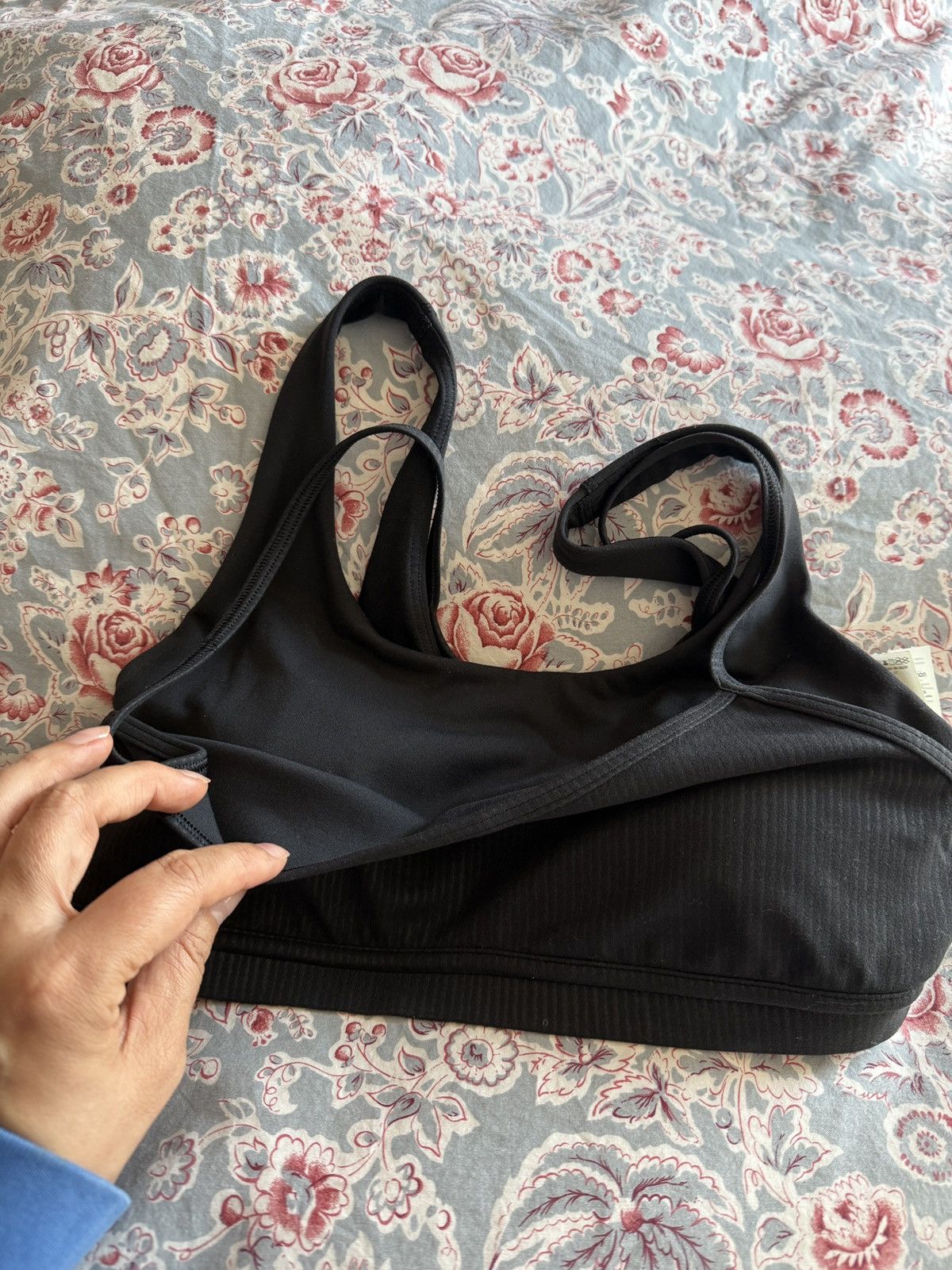 Lululemon Lululemon Black Sports Bra Medium Support pre loved in black Size M / US 6-8 / IT 42-44 - 7 Thumbnail