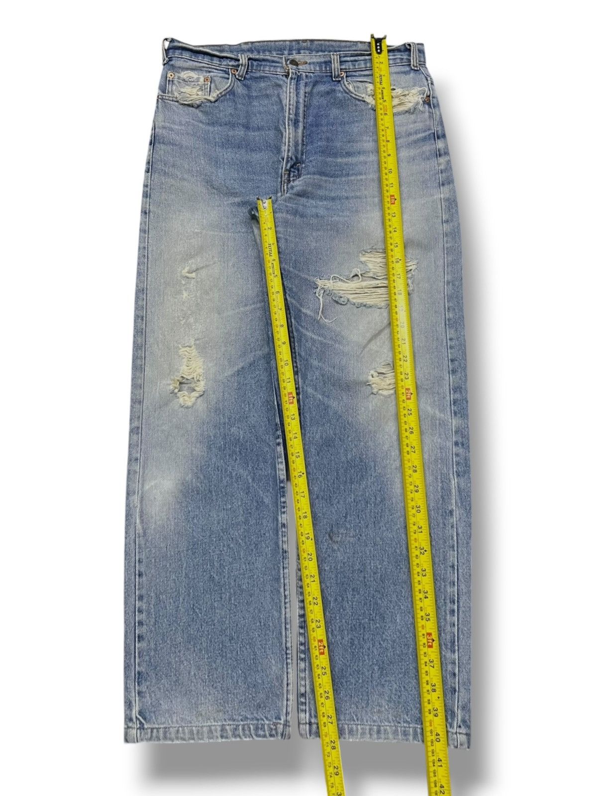 Levi's Loose Vintage 90s Levi’s 505-0217 USA - Faded Light Wash Size US 37 - 17 Thumbnail