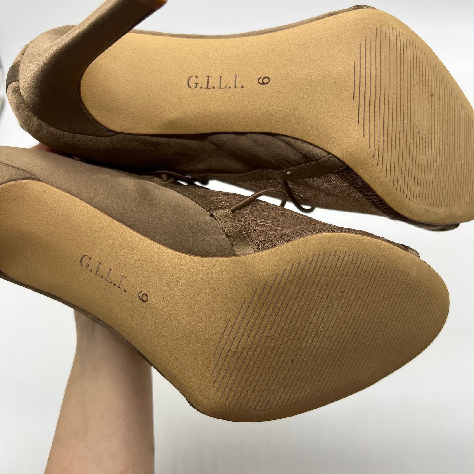Other G.I.L.I. Peep Toe Heel Size 9 M Elastic Front Booties Size US 9 / IT 39 - 8 Thumbnail