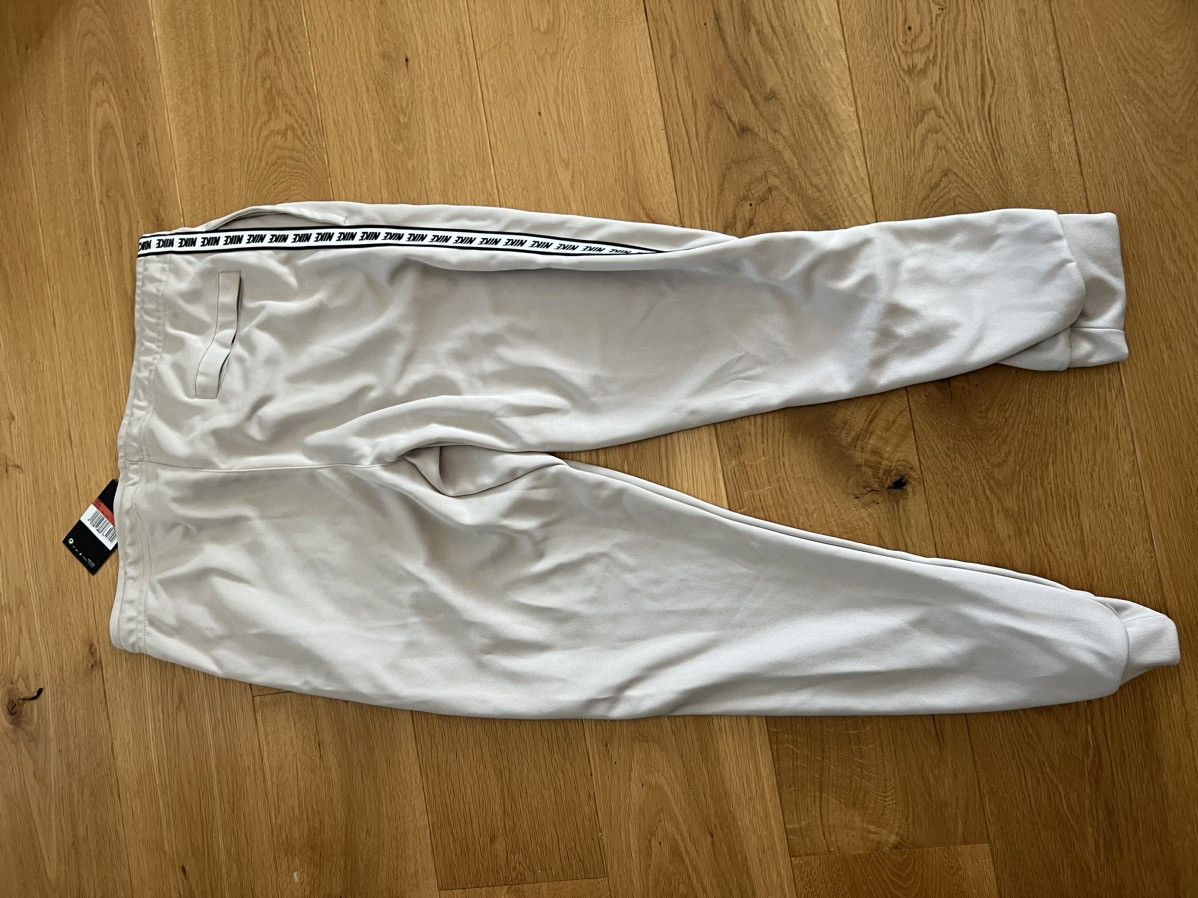 Nike Nike Jogger L Size US 35 - 3 Thumbnail