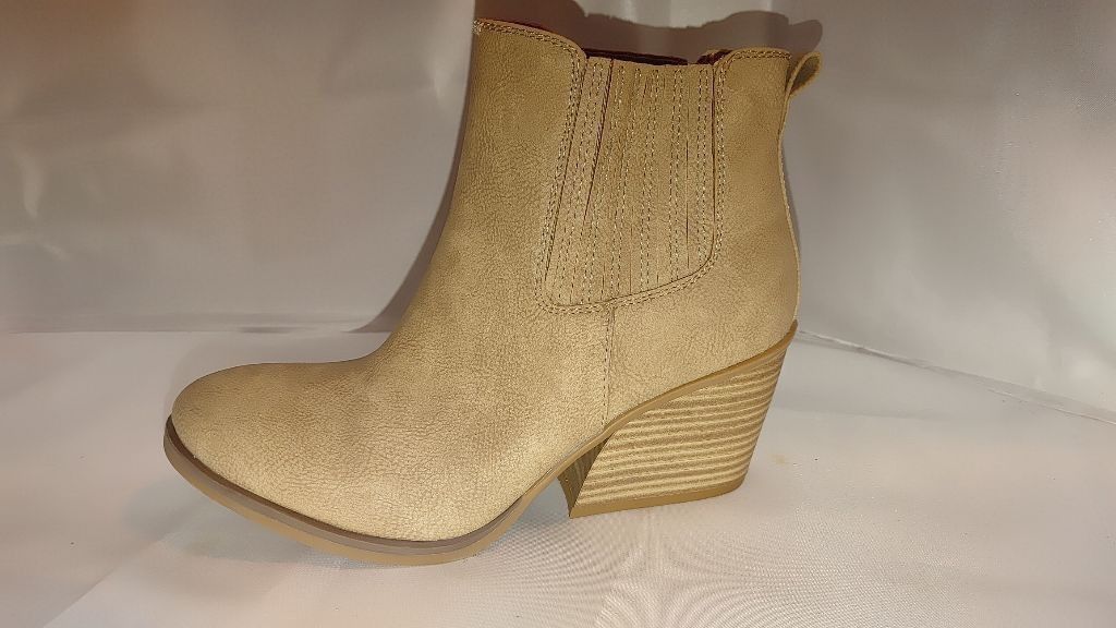 Kork-Ease Korks Hadley Block Heel Booties Size 8 NWOT Size US 8 / IT 38 - 2 Thumbnail