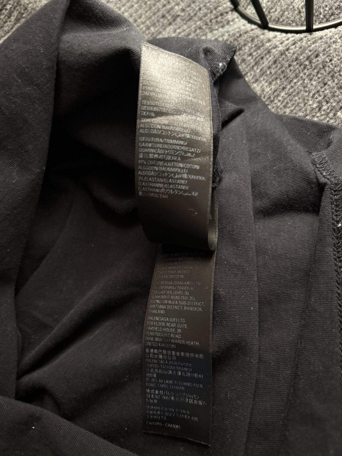 Balenciaga Balenciaga mirror logo t shirt Size US XS / EU 42 / 0 - 7 Thumbnail