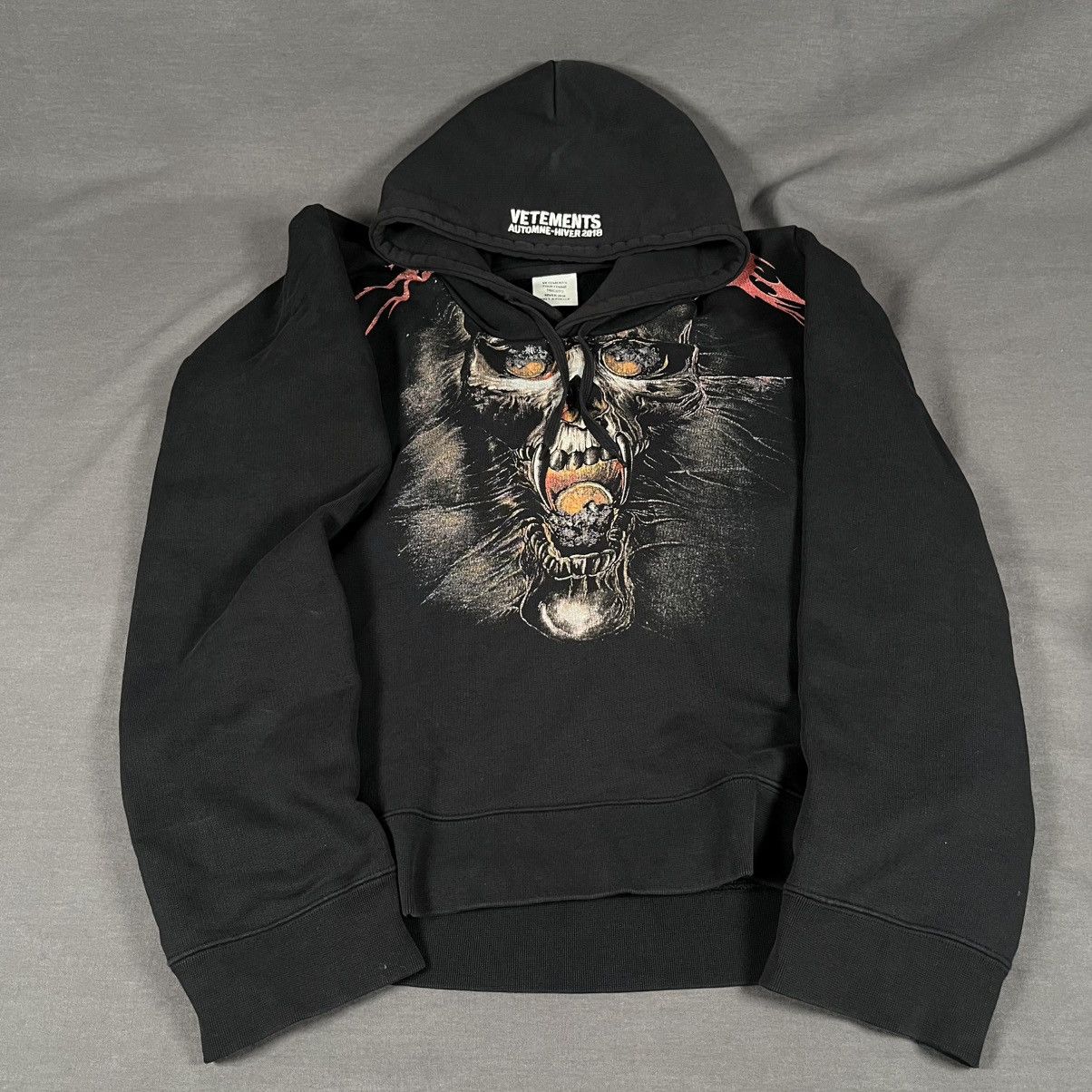 Vetements Misplaced Shoulders Skull Print Hoodie | Grailed