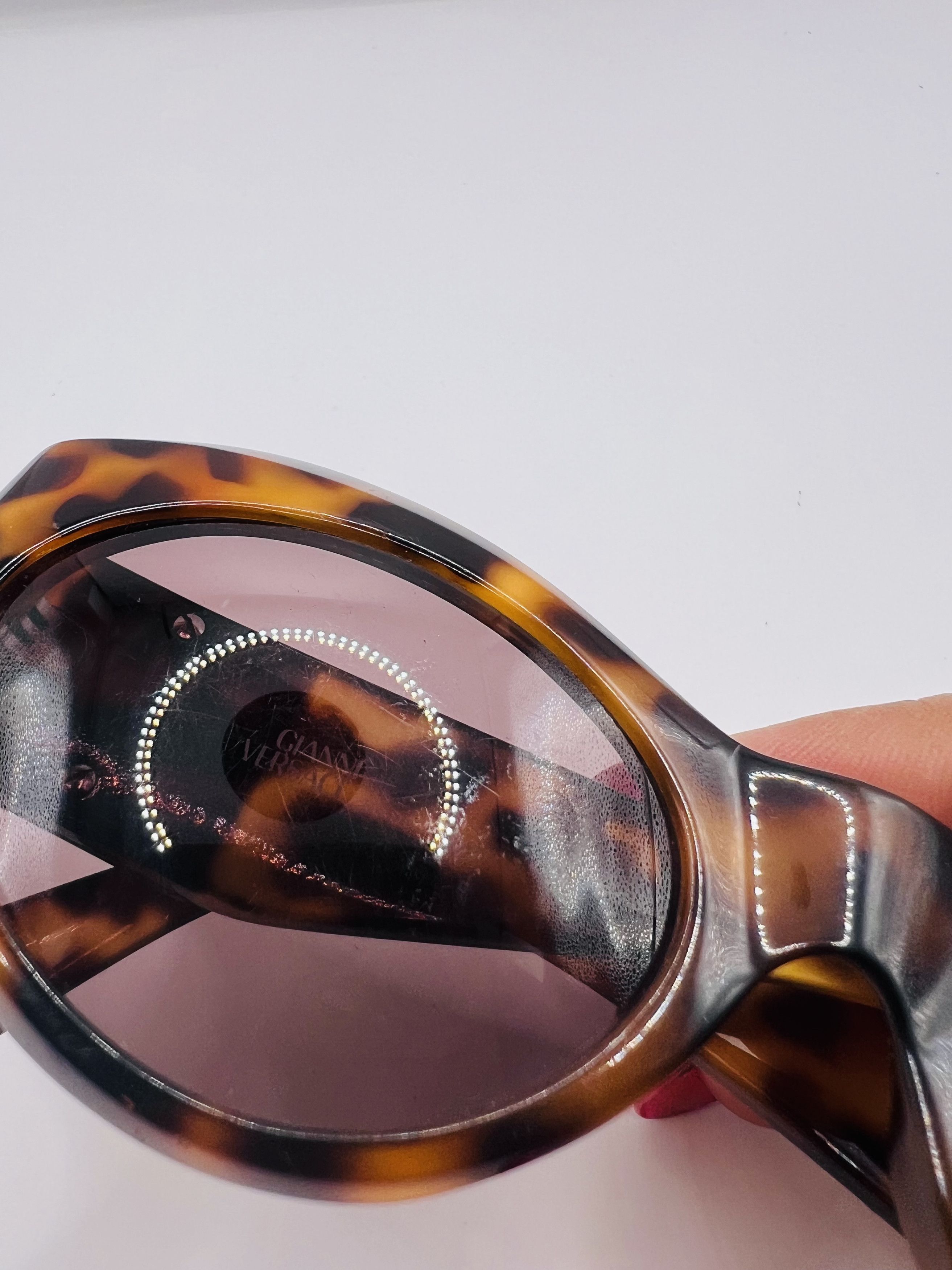 Versace Gianni Versace vintage sunglasses Size ONE SIZE - 10 Thumbnail