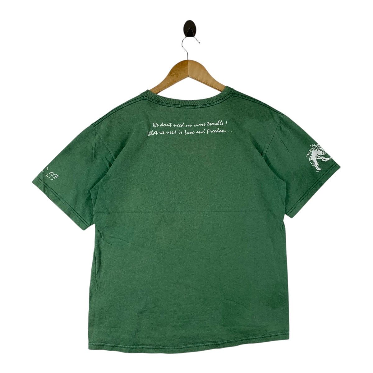 Anvil Vintage Soul Sister Since 1969 Dream and Reality Graphic Tee Size US M / EU 48-50 / 2 - 4 Thumbnail