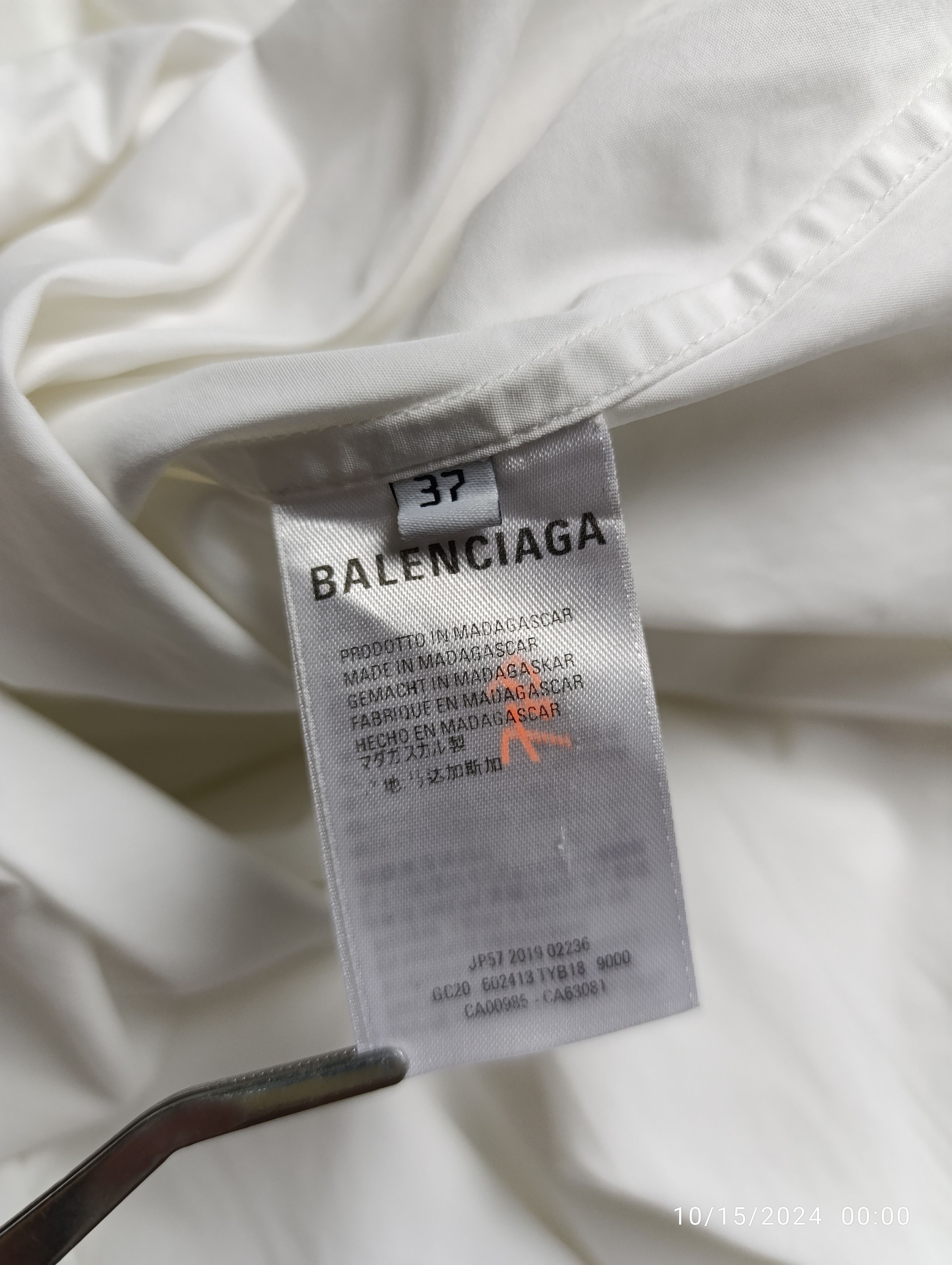 Balenciaga BALENCIAGA S/S 2020 RUBBER LOGO COLLAR CLASSIC SHIRT Size US L / EU 52-54 / 3 - 15 Thumbnail