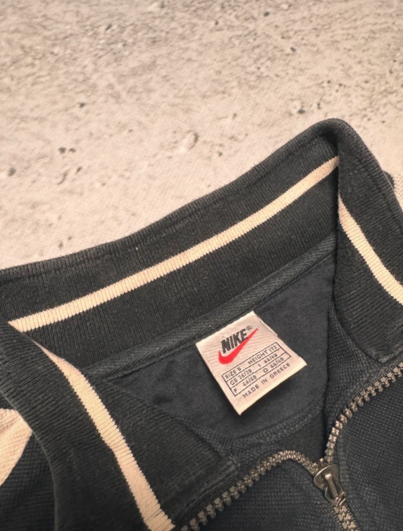 Nike × Vintage NIKE VINTAGE CENTER LOGO OVERSIZE BOXY SWEATSHIRT Size US S / EU 44-46 / 1 - 5 Thumbnail