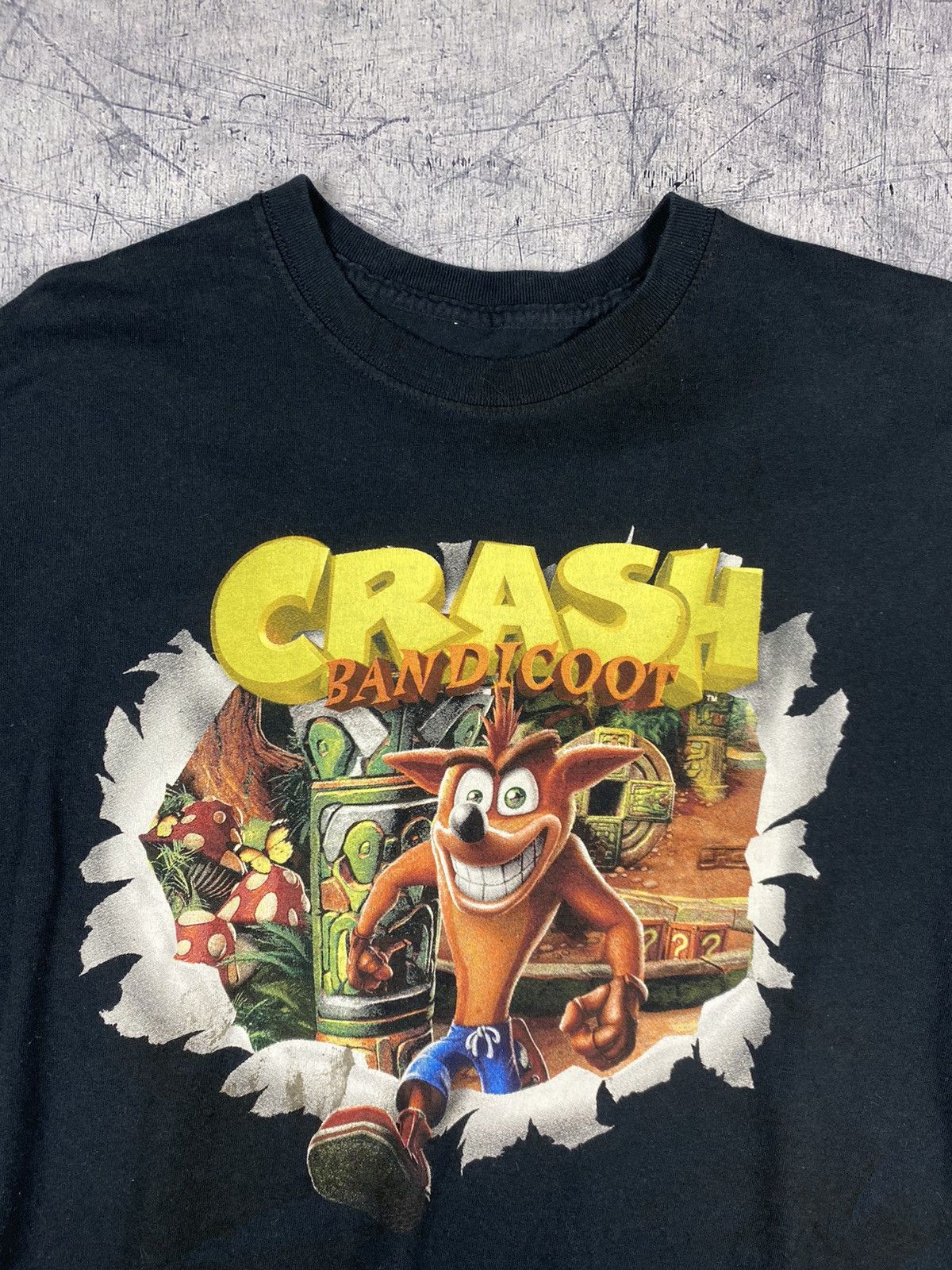 Playstation × Vintage Vintage Crash Bandicoot Video Game Tee T Shirt Size US L / EU 52-54 / 3 - 5 Thumbnail