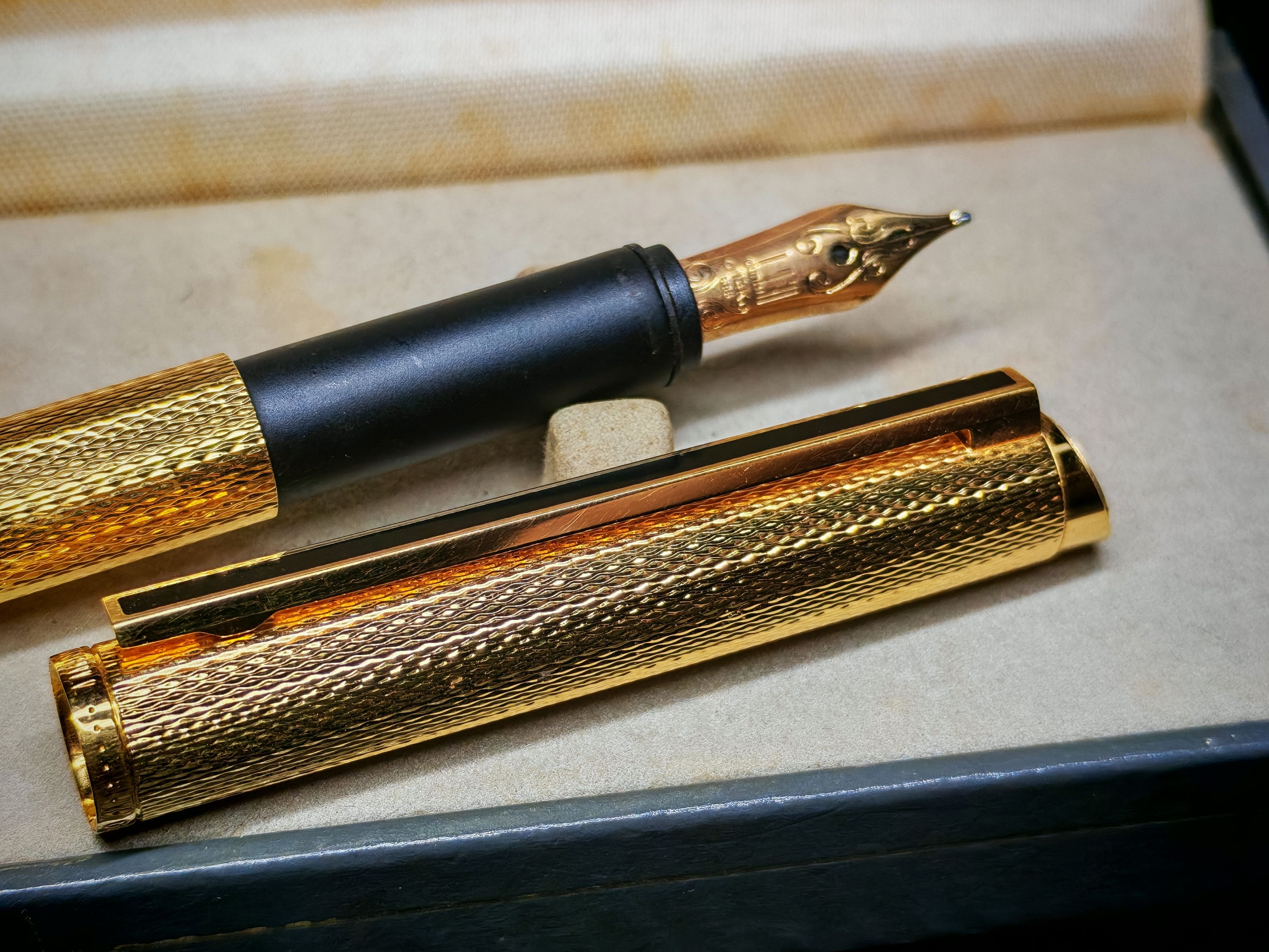 Alfred Dunhill Dunhill Gemline Fountain Pen Gold Plated Barley 14K Size ONE SIZE - 5 Thumbnail